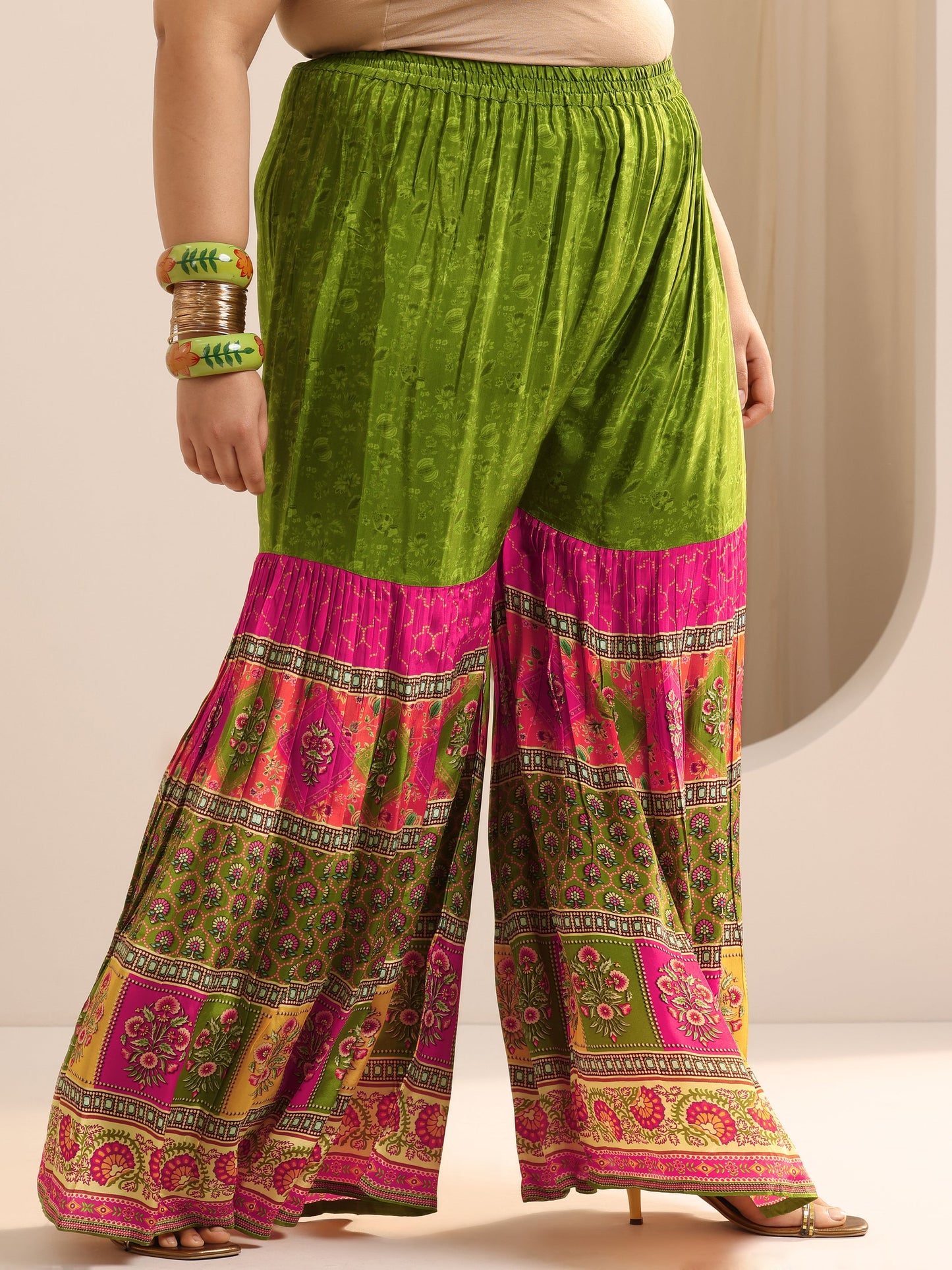 Plus Size Green Embroidered Silk Blend Straight Suit Set With Dupatta