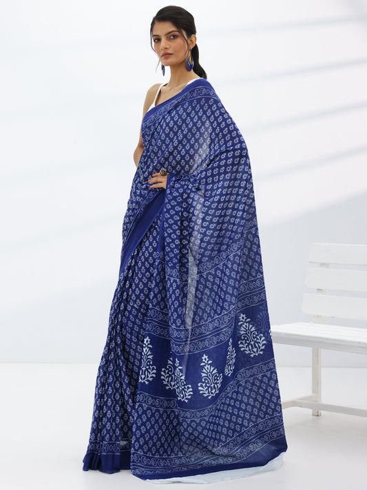Blue Solid Cotton Saree With Unstitched Blouse Piece