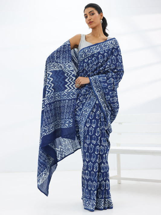 Blue Printed Cotton Saree With Unstitched Blouse Piece