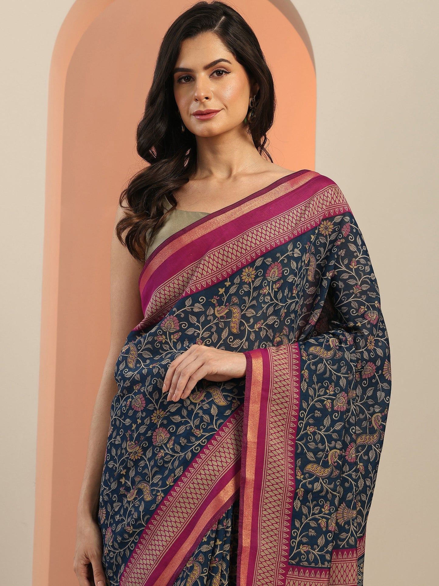 Teal Printed Silk Blend Saree With Unstitched Blouse Piece