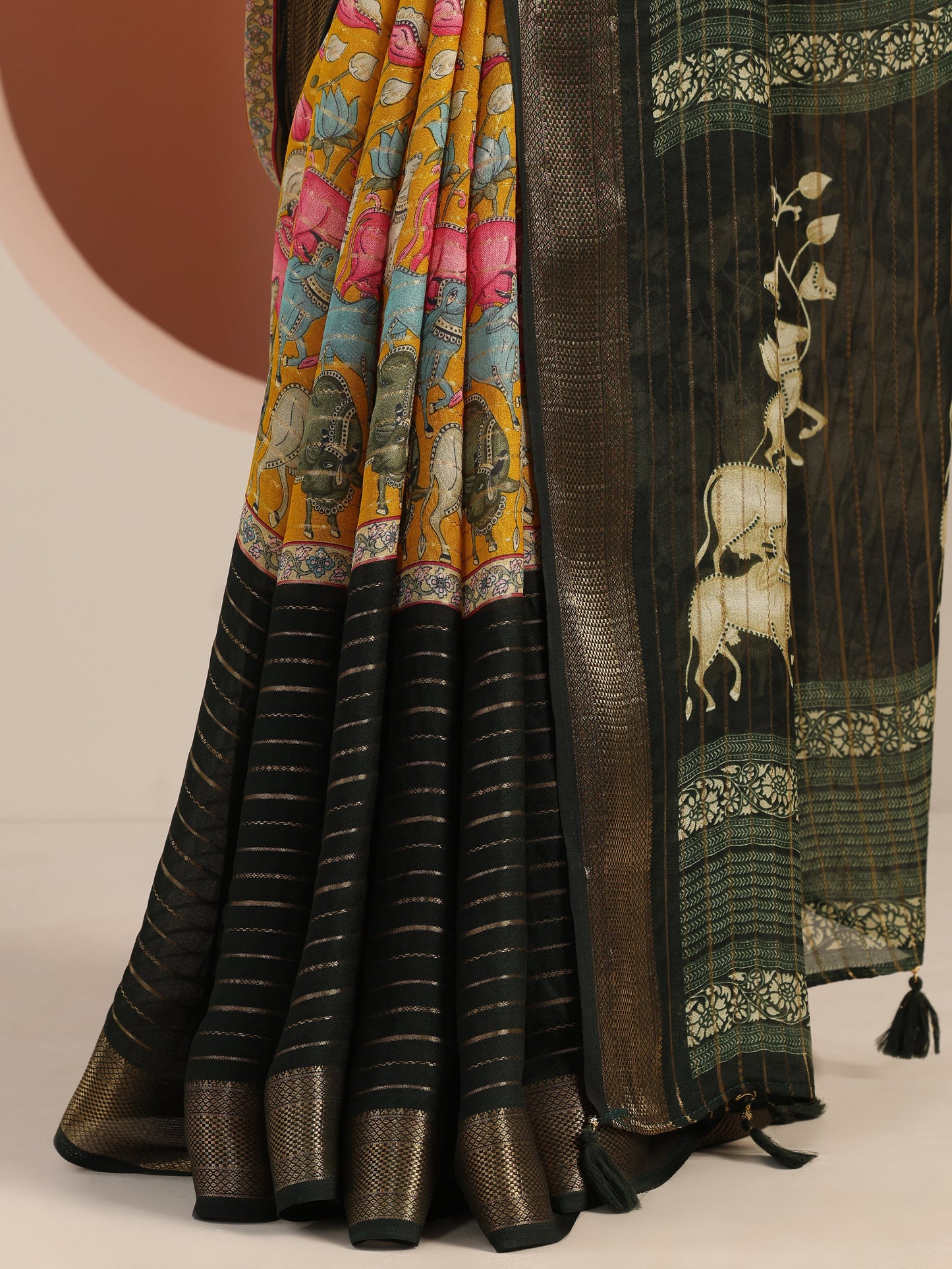 Multi Printed Silk Blend Saree With Unstitched Blouse Piece