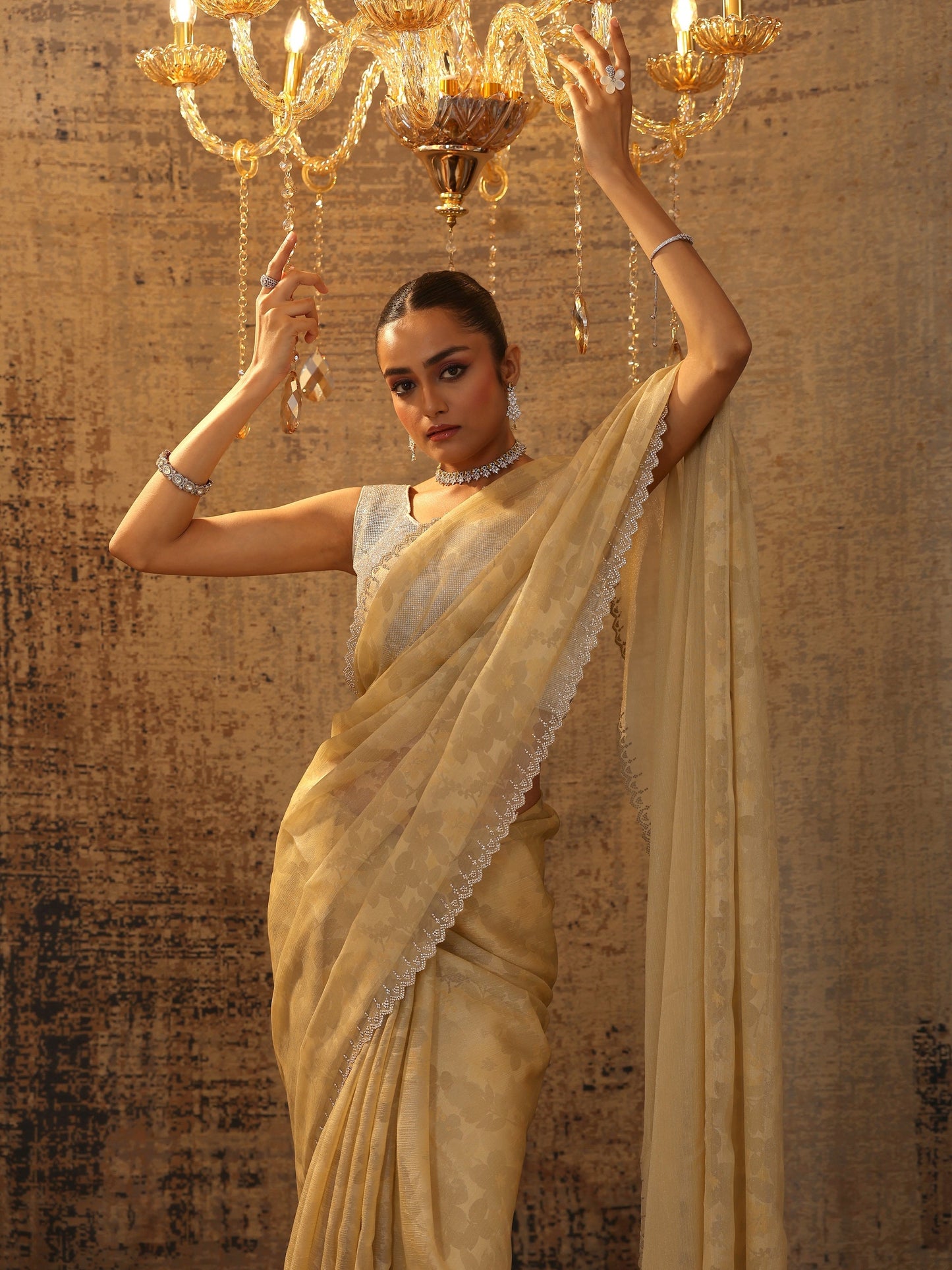 Gold Printed Organza Saree With Unstitched Blouse Piece