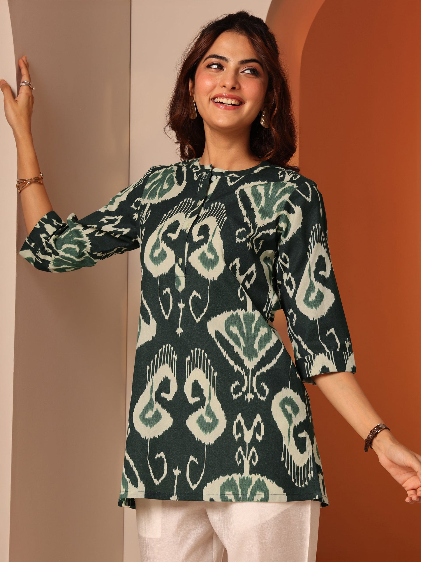Green Printed Cotton Straight Short Kurti