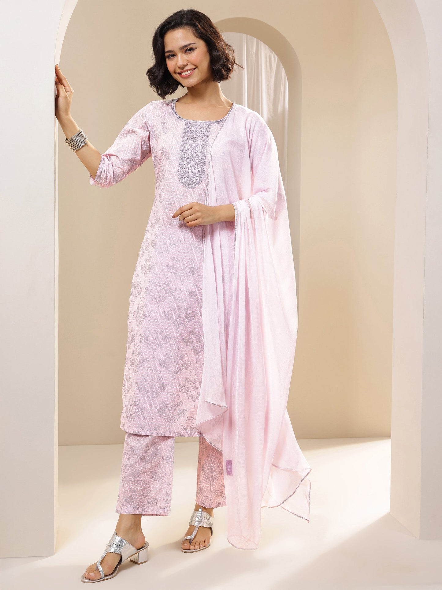 Pink Printed Cotton Straight Suit Sets With Dupatta