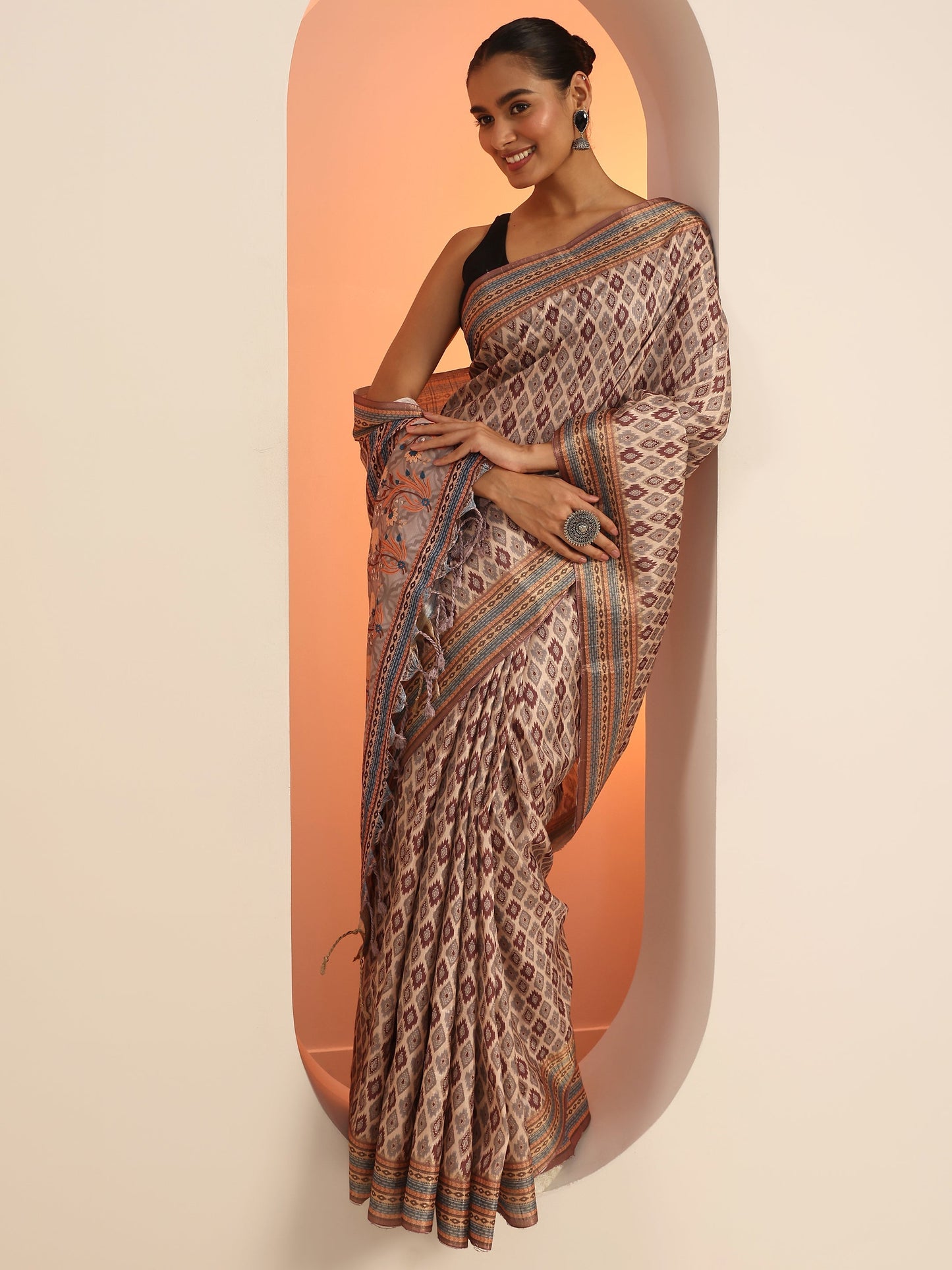 Brown Woven Design Silk Saree With Unstitched Blouse Piece
