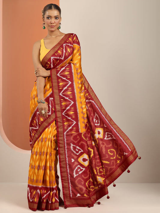 Orange Printed Silk Blend Saree With Unstitched Blouse Piece
