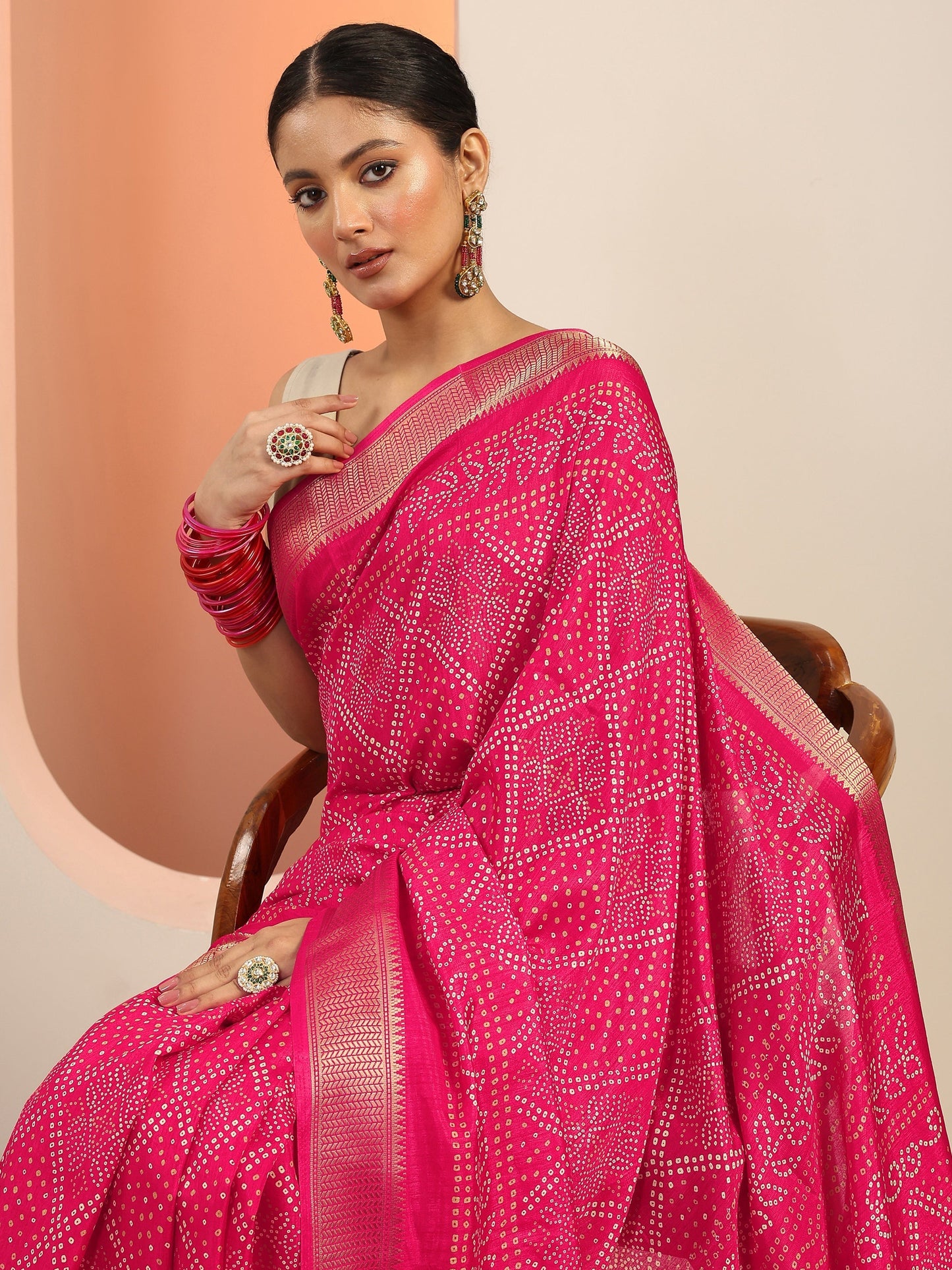 Pink Printed Silk Blend Saree With Unstitched Blouse Piece