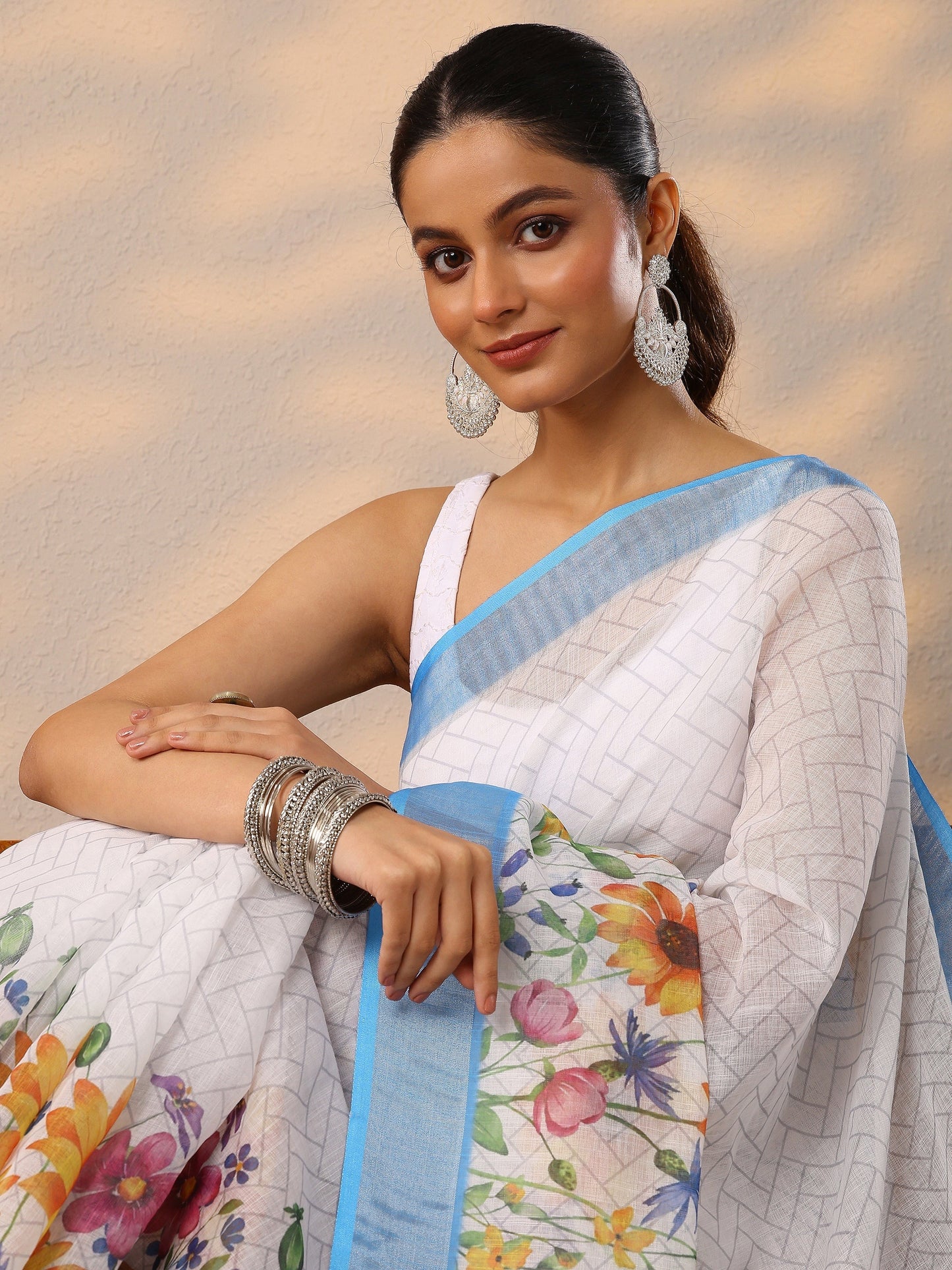 White Printed Cotton Blend Saree With Unstitched Blouse Piece
