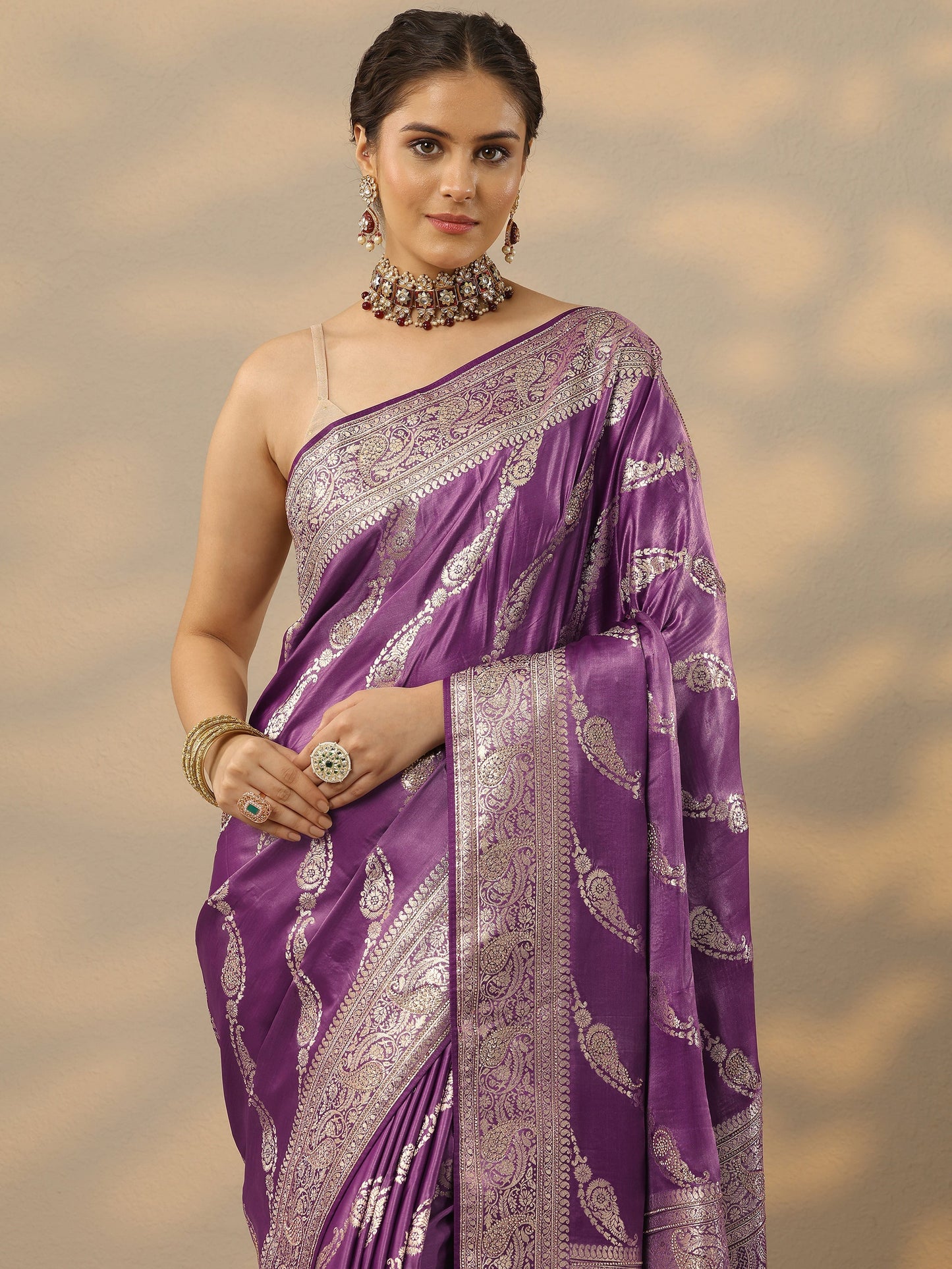 Purple Embellished Banarasi Silk Blend Saree With Unstitched Blouse Piece