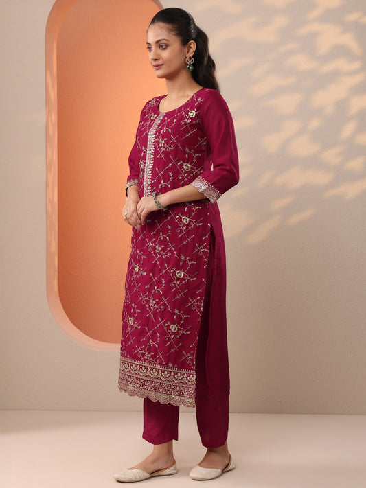 Red Embroidered Silk Blend Straight Suit Set With Dupatta