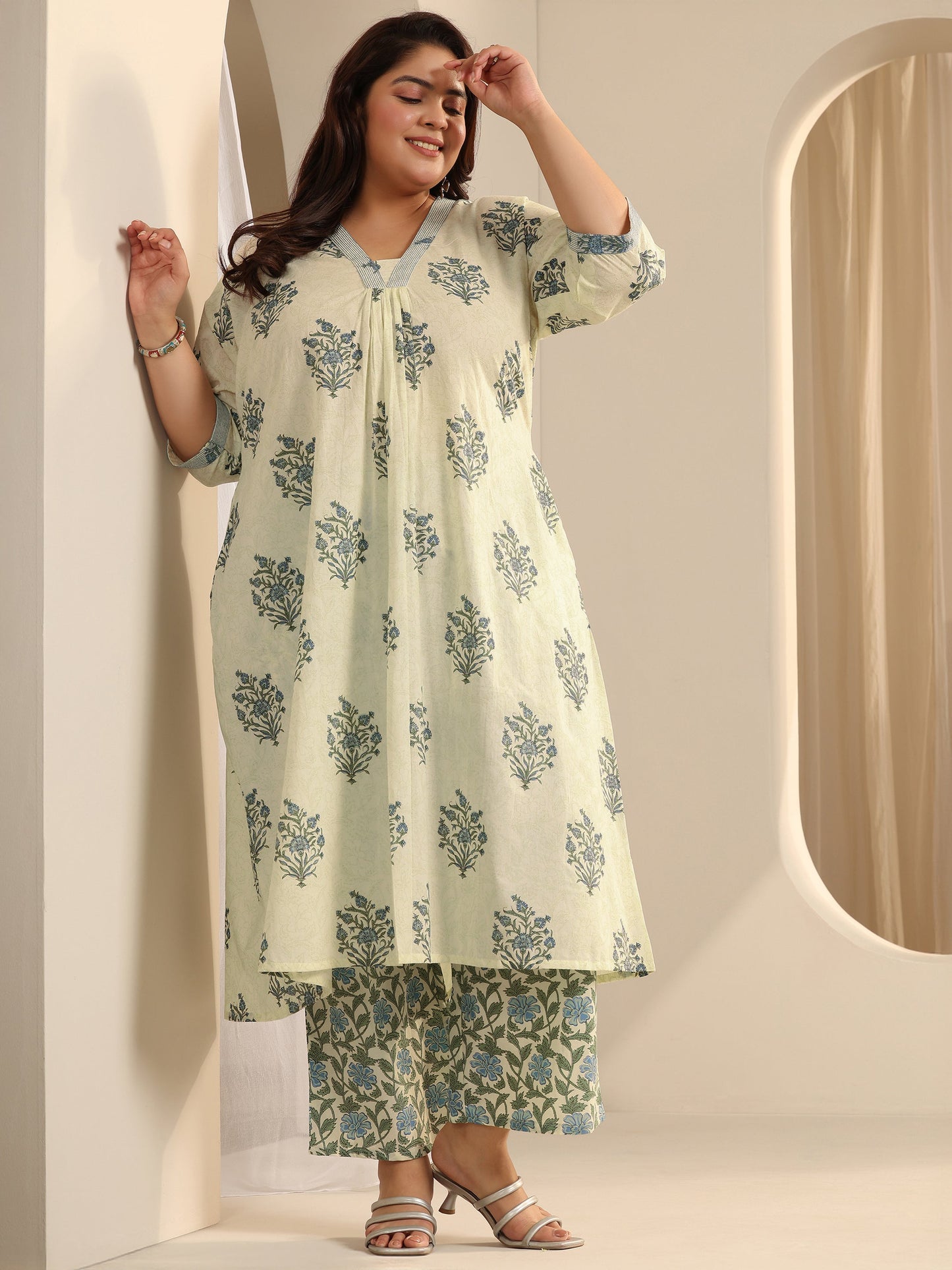 Plus Size Off White Printed Cotton Blend A-Line Kurta Set