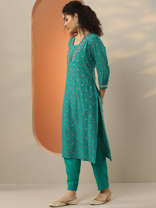 Green Printed Silk Blend Straight Suit Set With Dupatta