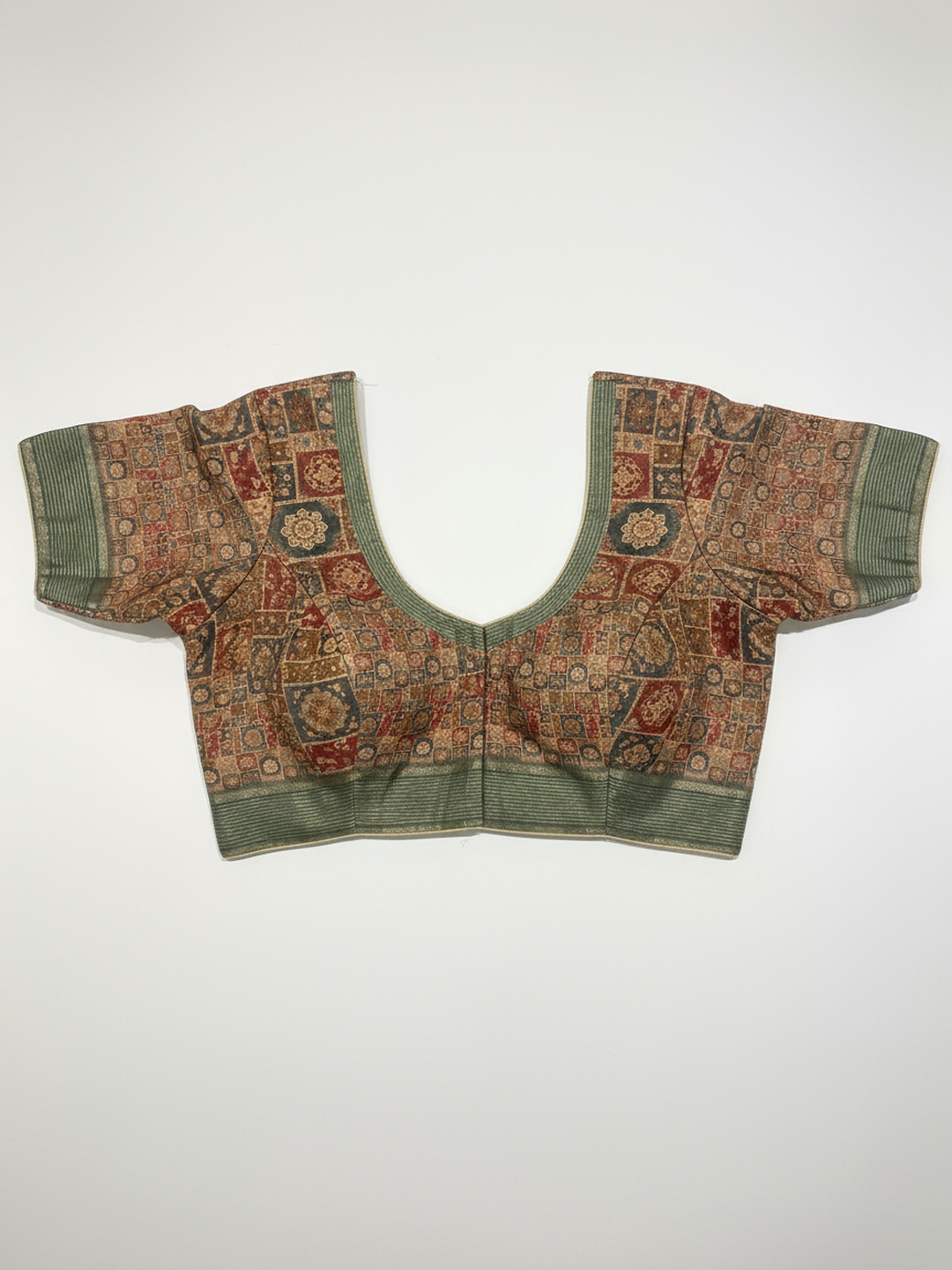 Green Printed Pure Georgette Saree With Unstitched Blouse Piece