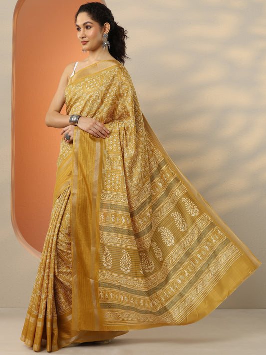 Mustard Printed Silk Blend Saree With Unstitched Blouse Piece