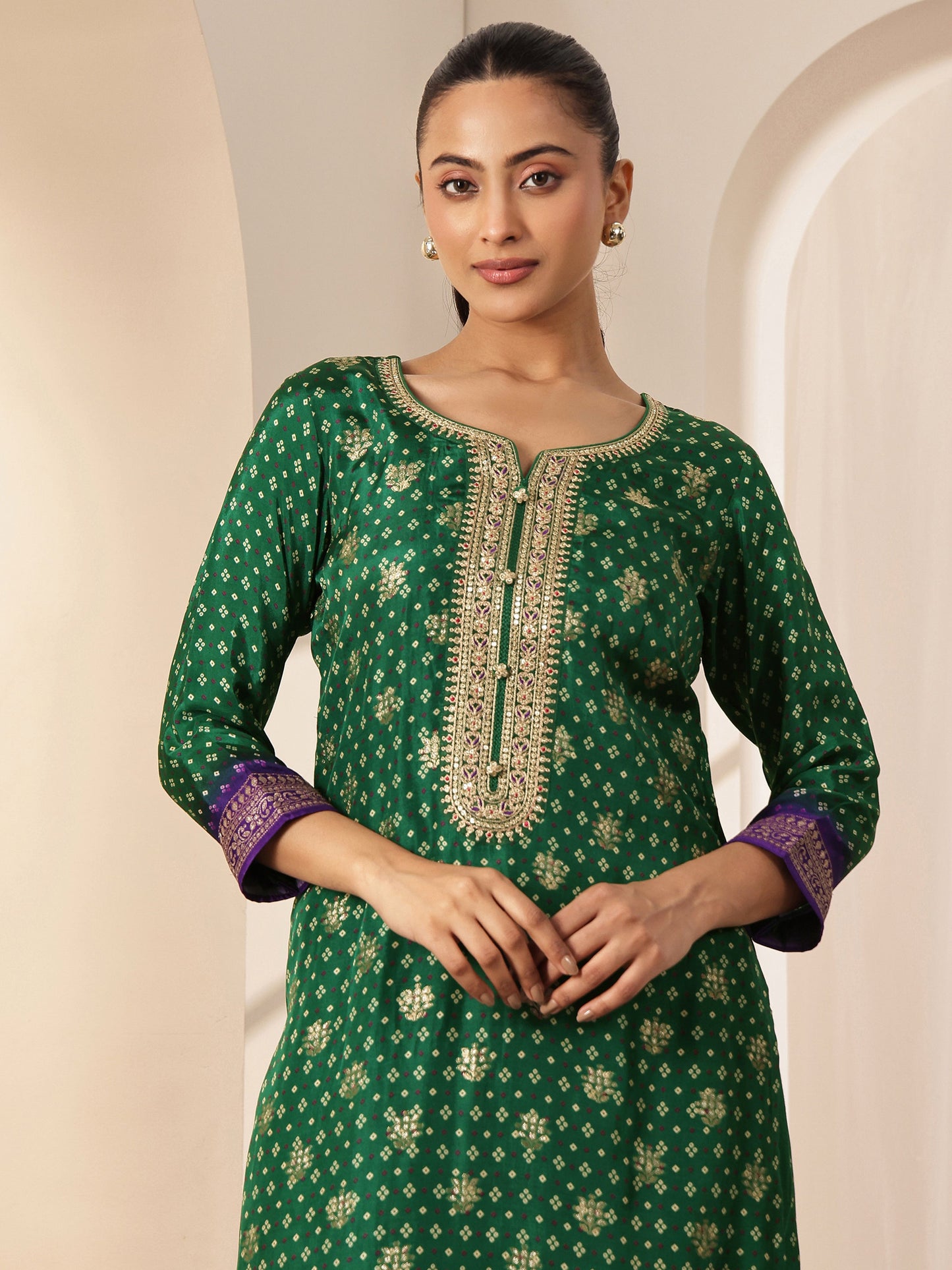Green Printed Silk Blend Straight Suit Set With Dupatta
