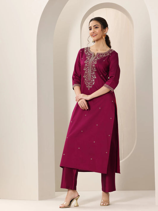 Pink Embroidered Silk Blend Straight Suit Set With Dupatta