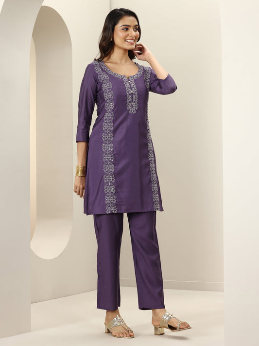 Purple Embroidered Silk Blend Straight Suit Sets With Dupatta