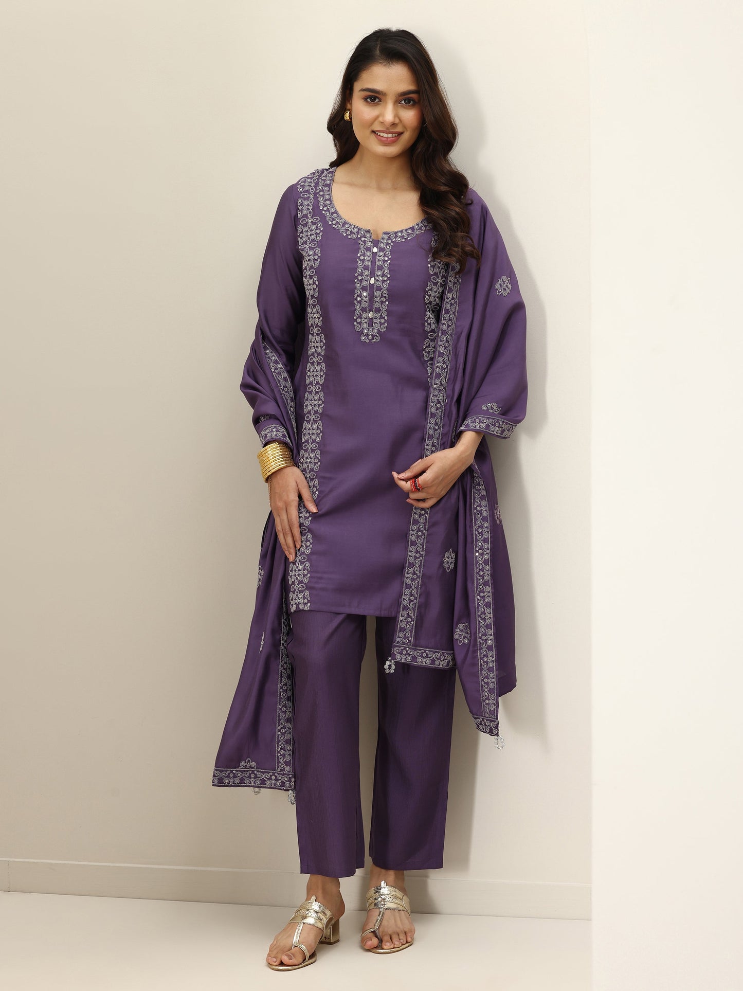 Purple Embroidered Silk Blend Straight Suit Sets With Dupatta