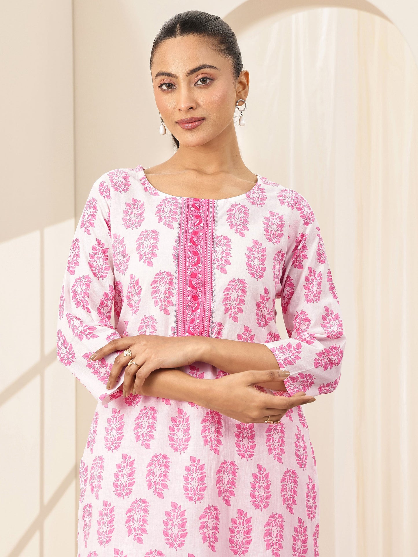 Off White Printed Cotton Straight Suit Sets With Dupatta