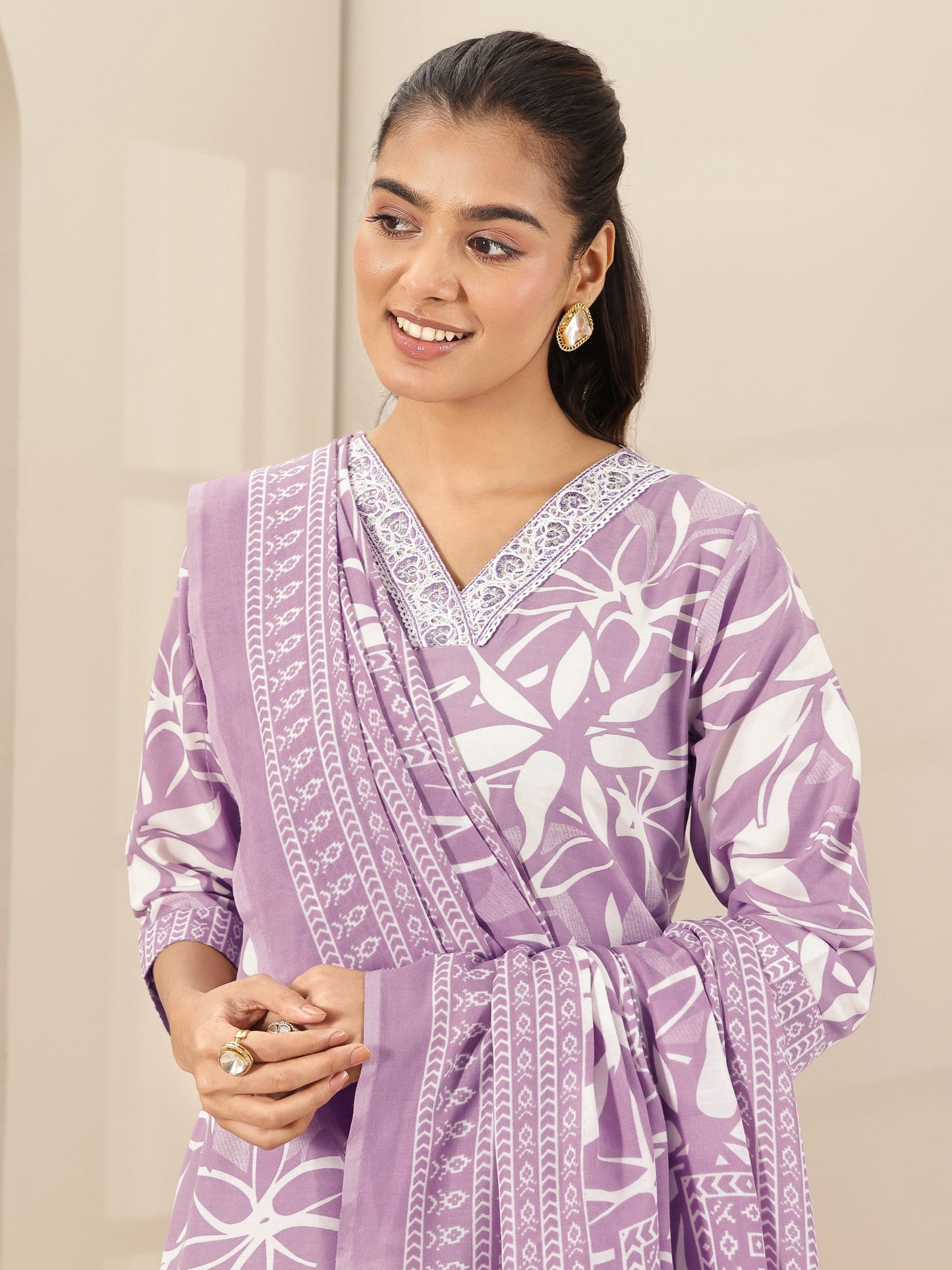 Mauve Printed Cotton Blend Straight Suit Sets With Dupatta