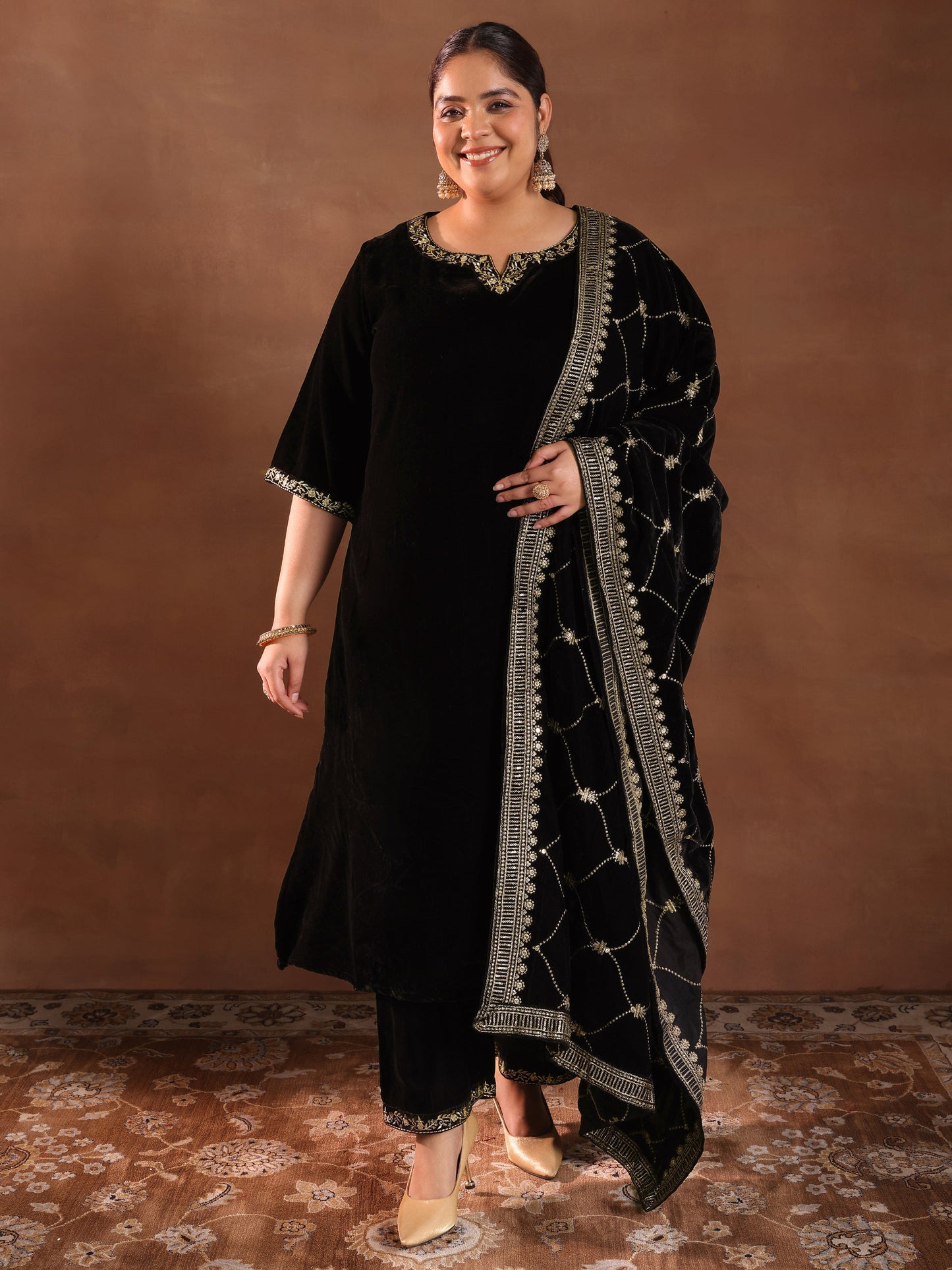 Plus Size Black Solid Velvet Straight Suit Set With Dupatta