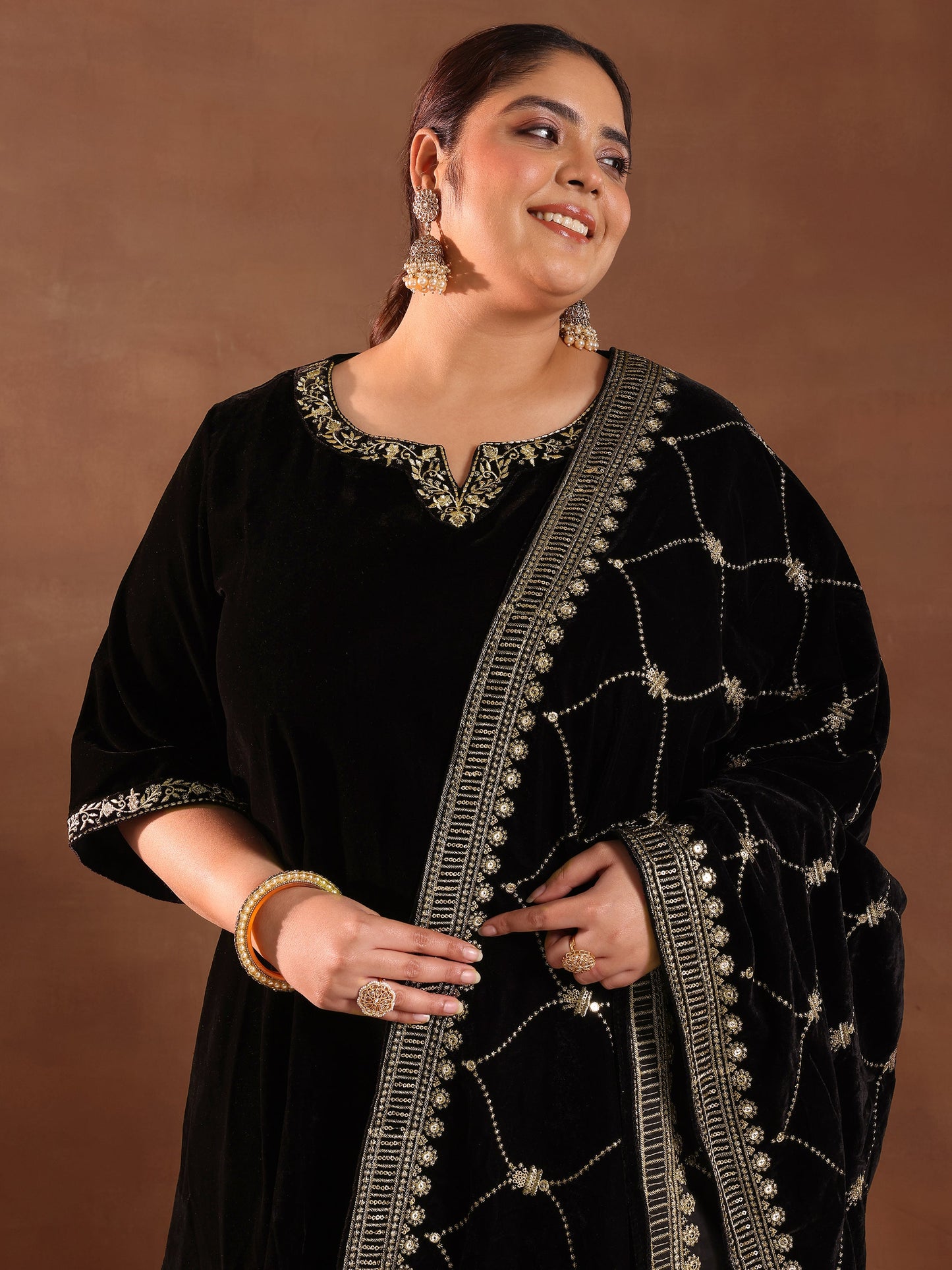 Plus Size Black Solid Velvet Straight Suit Set With Dupatta