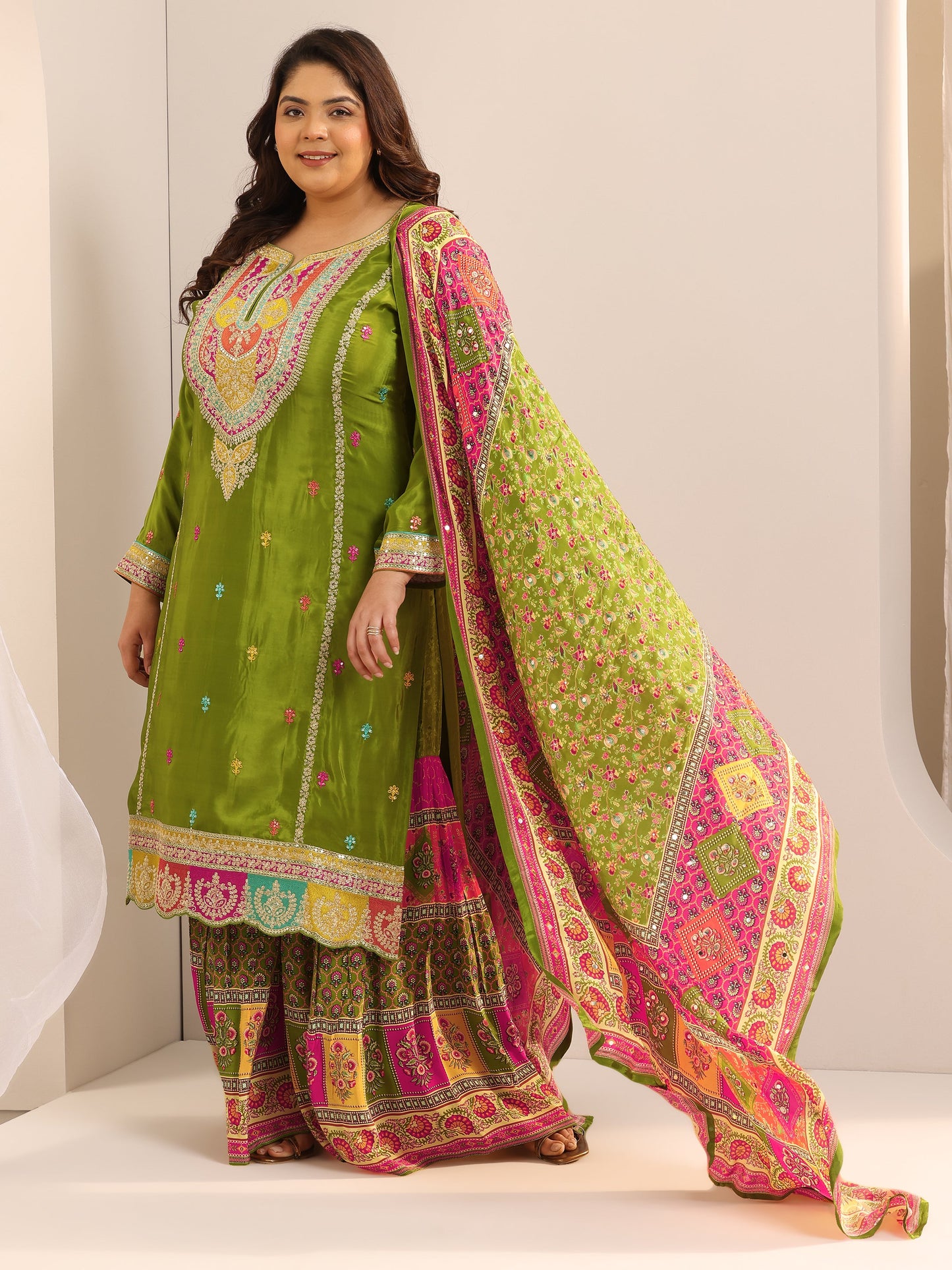 Plus Size Green Embroidered Silk Blend Straight Suit Set With Dupatta