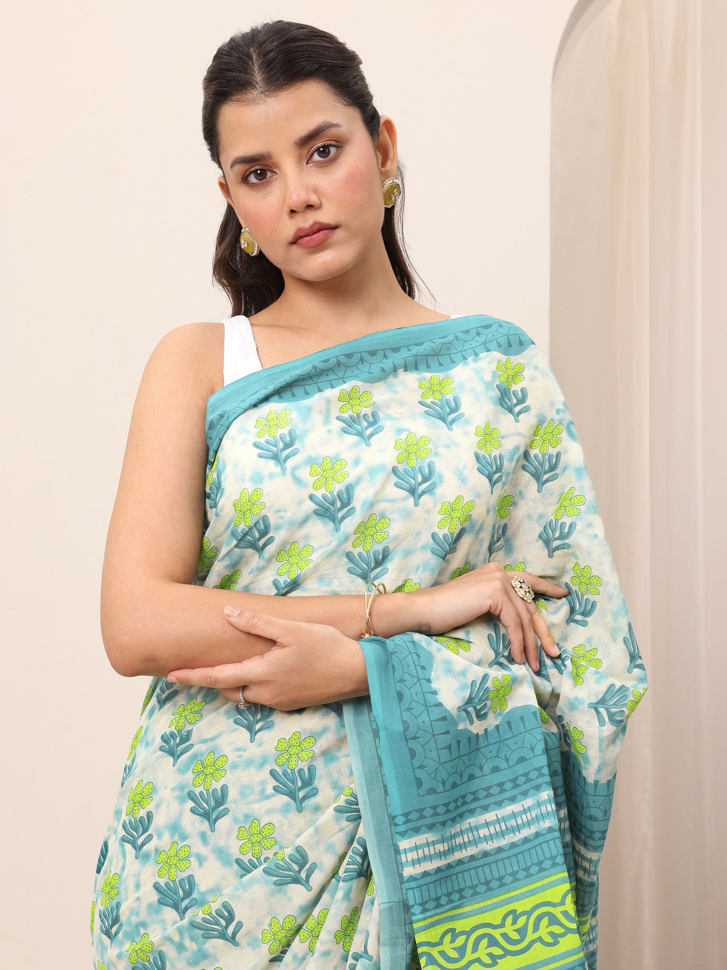 Teal Printed Cotton Saree With Unstitched Blouse