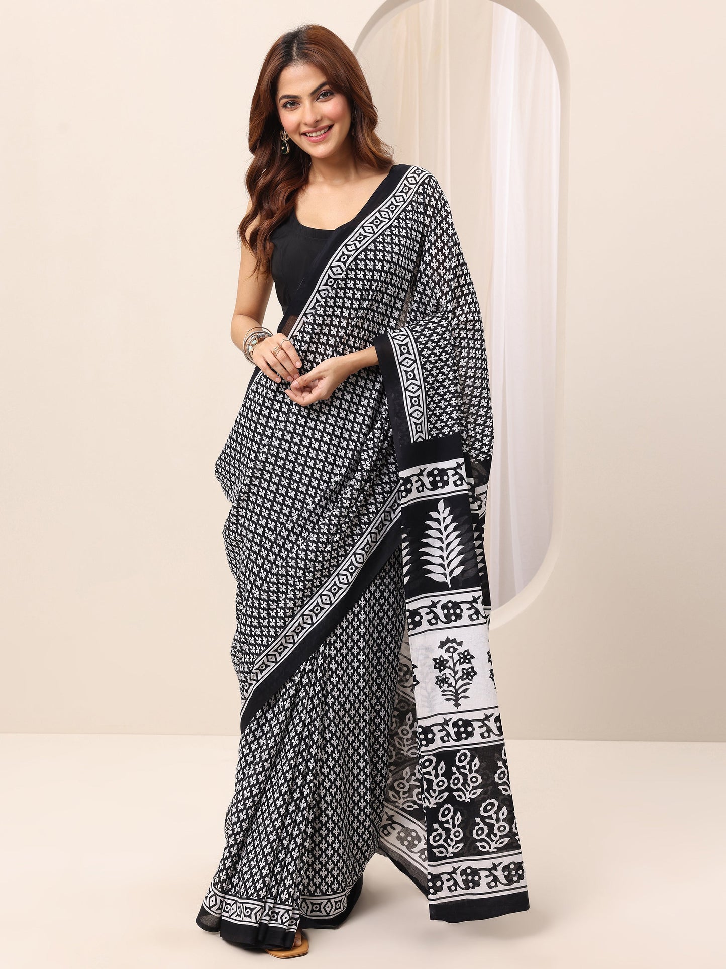 Black Printed Cotton Saree With Unstitched Blouse