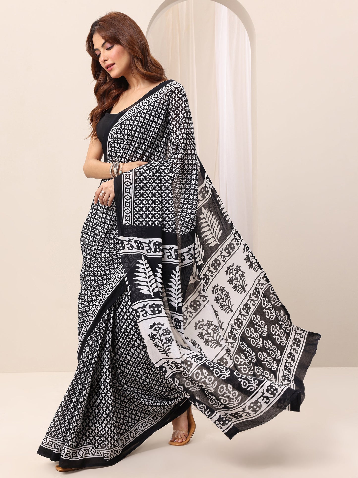 Black Printed Cotton Saree With Unstitched Blouse