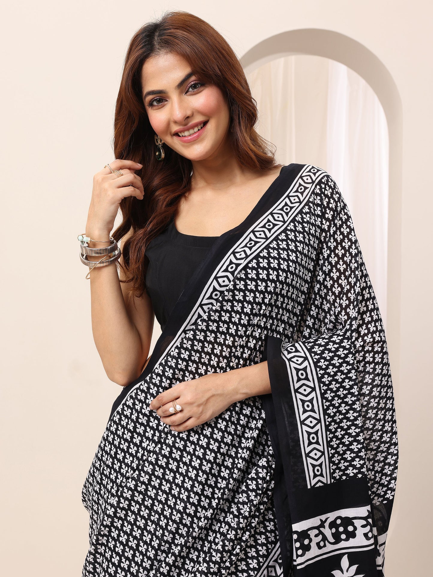 Black Printed Cotton Saree With Unstitched Blouse