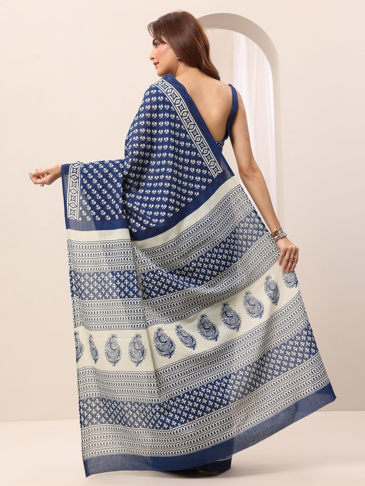 Indigo Printed Cotton Saree With Unstitched Blouse