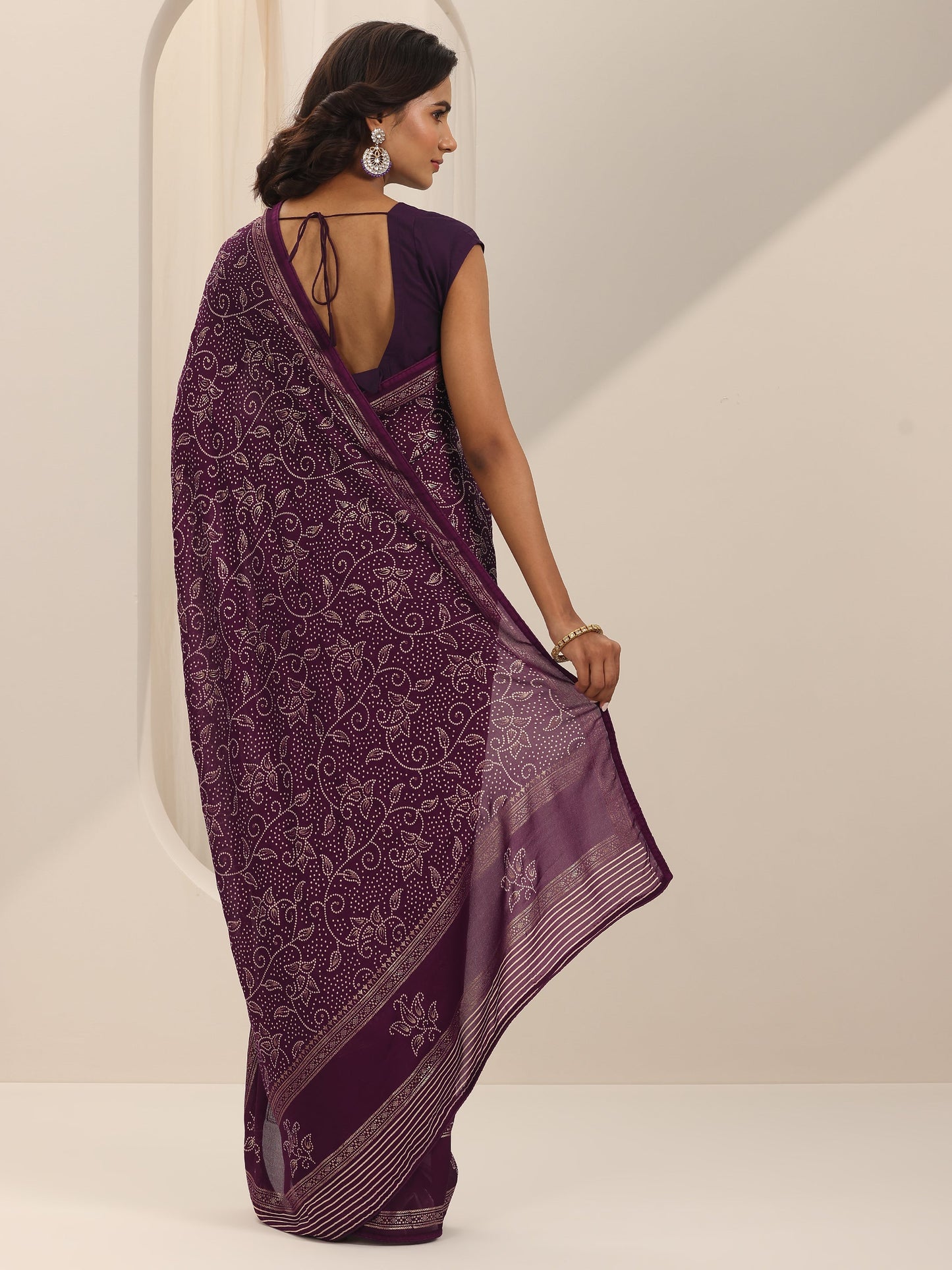 Wine Printed Georgette Saree With Unstitched Blouse Piece