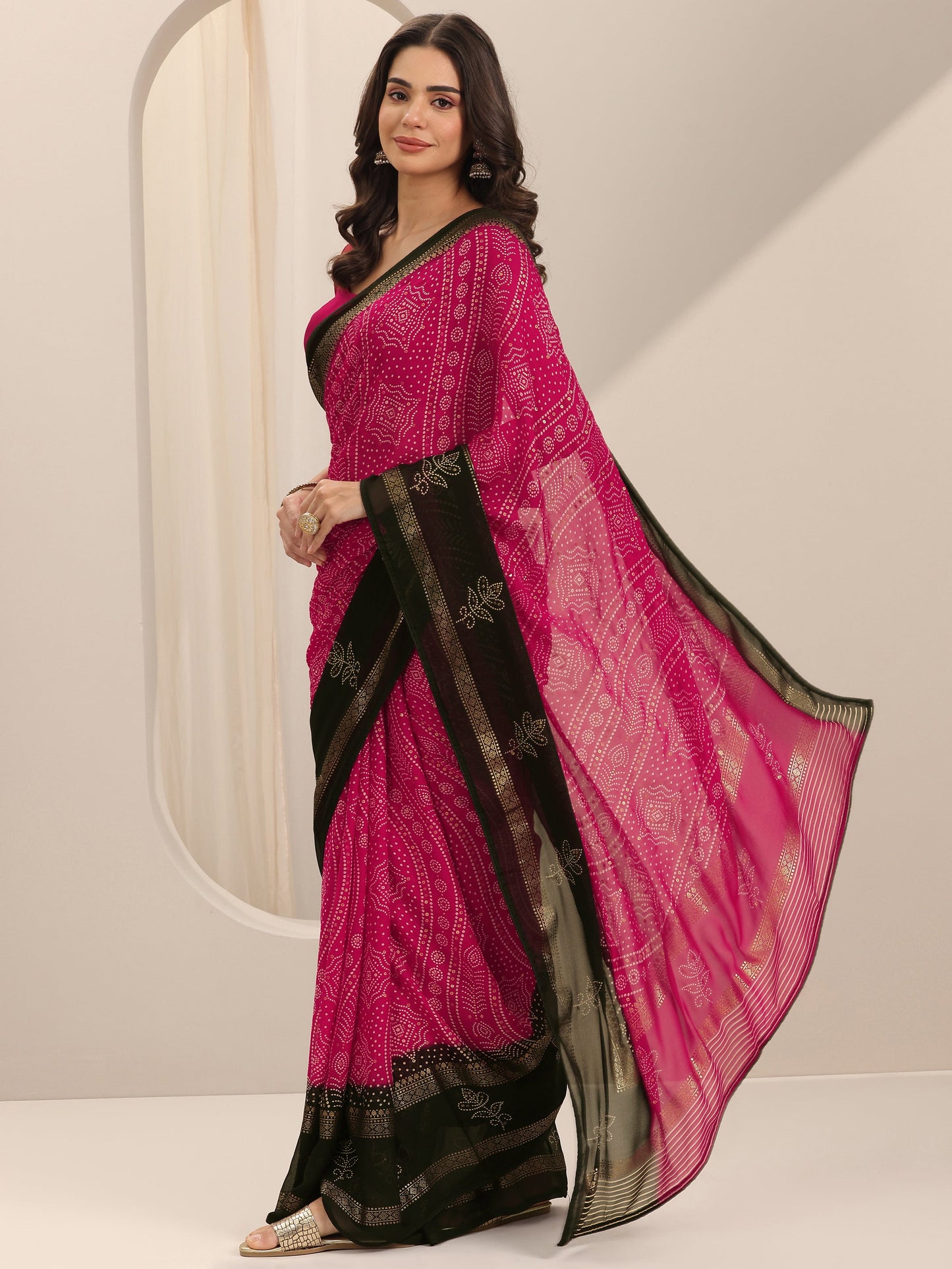 Pink Printed Georgette Saree With Unstitched Blouse Piece