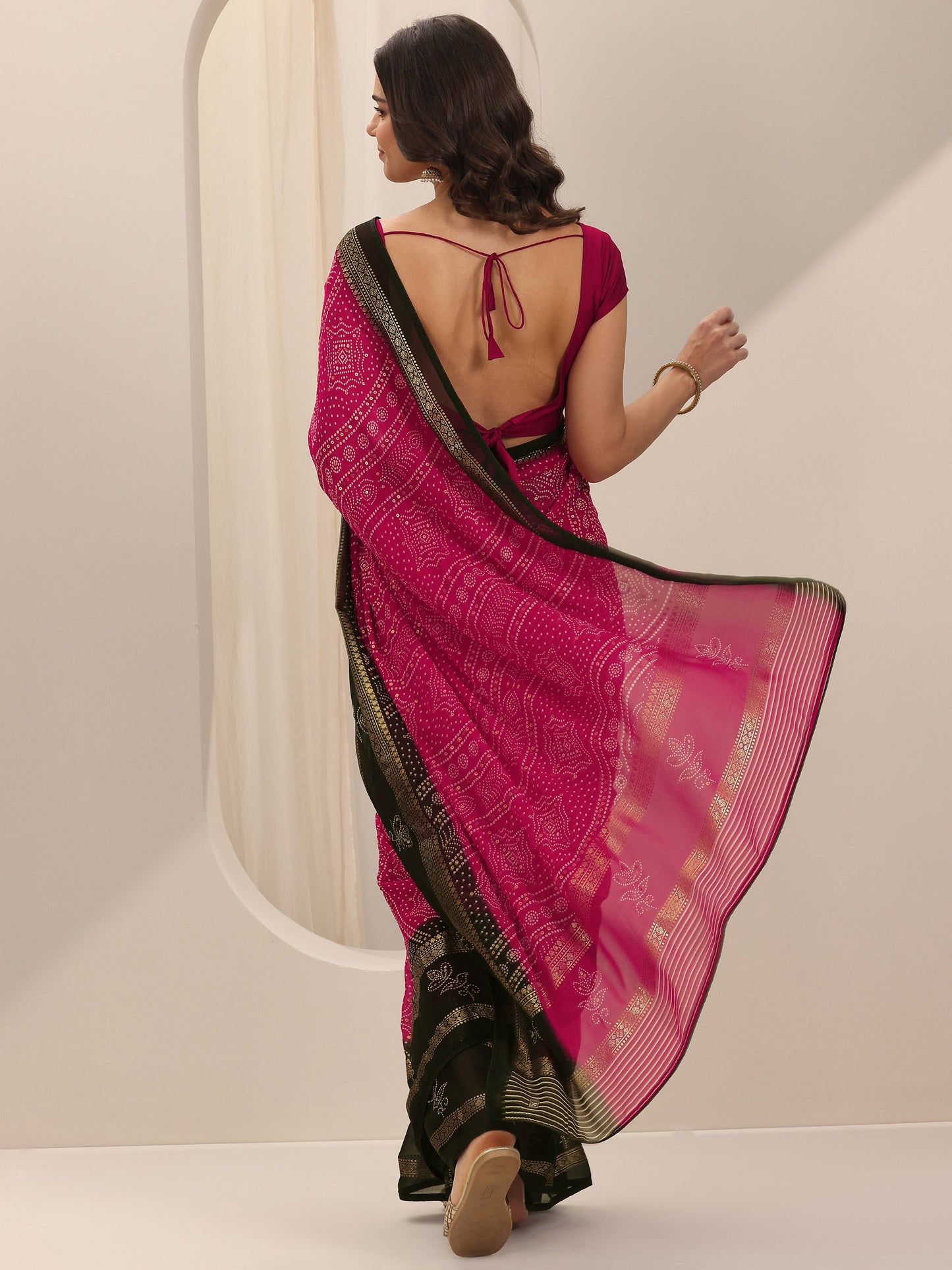 Pink Printed Georgette Saree With Unstitched Blouse Piece