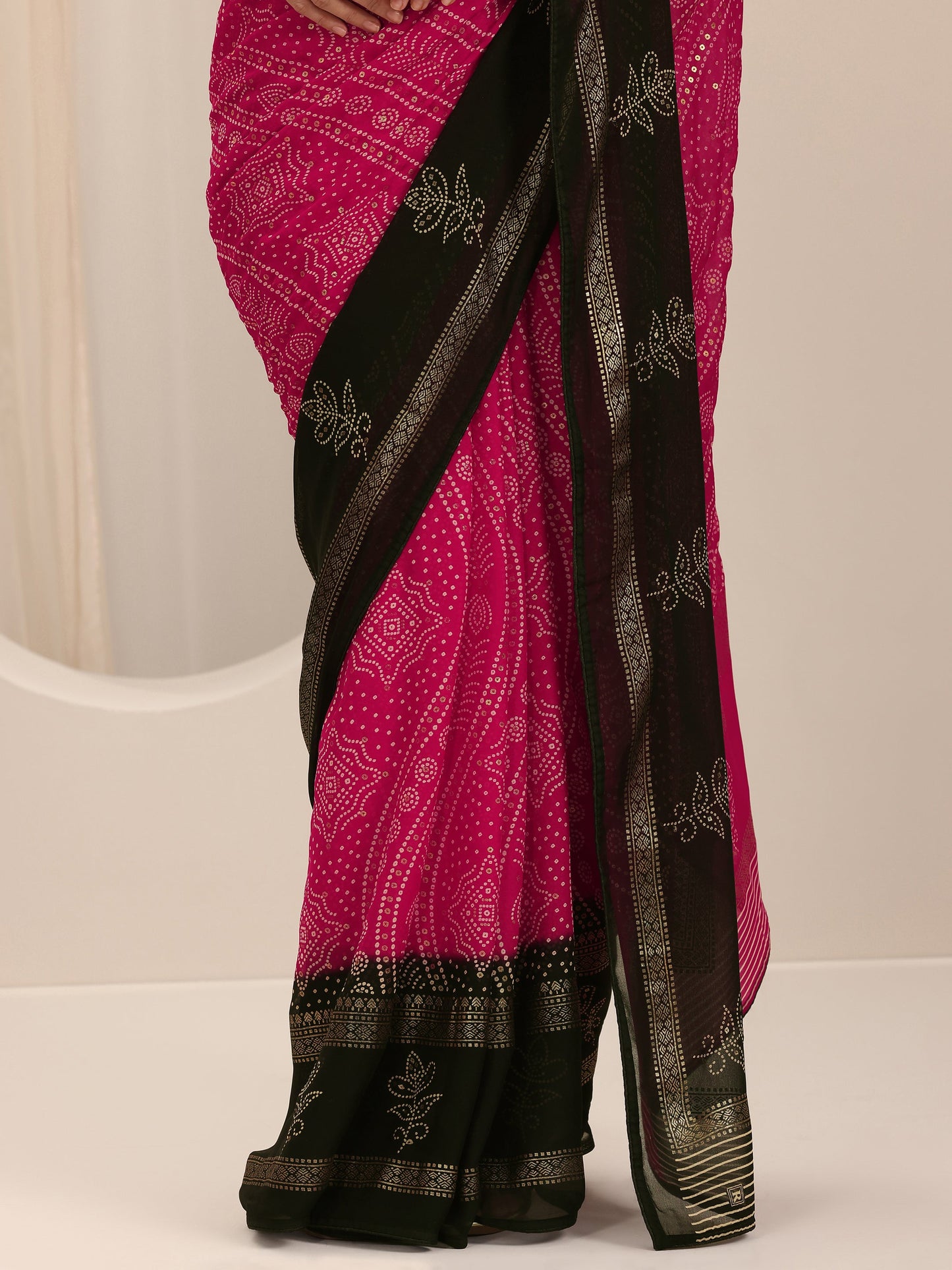Pink Printed Georgette Saree With Unstitched Blouse Piece