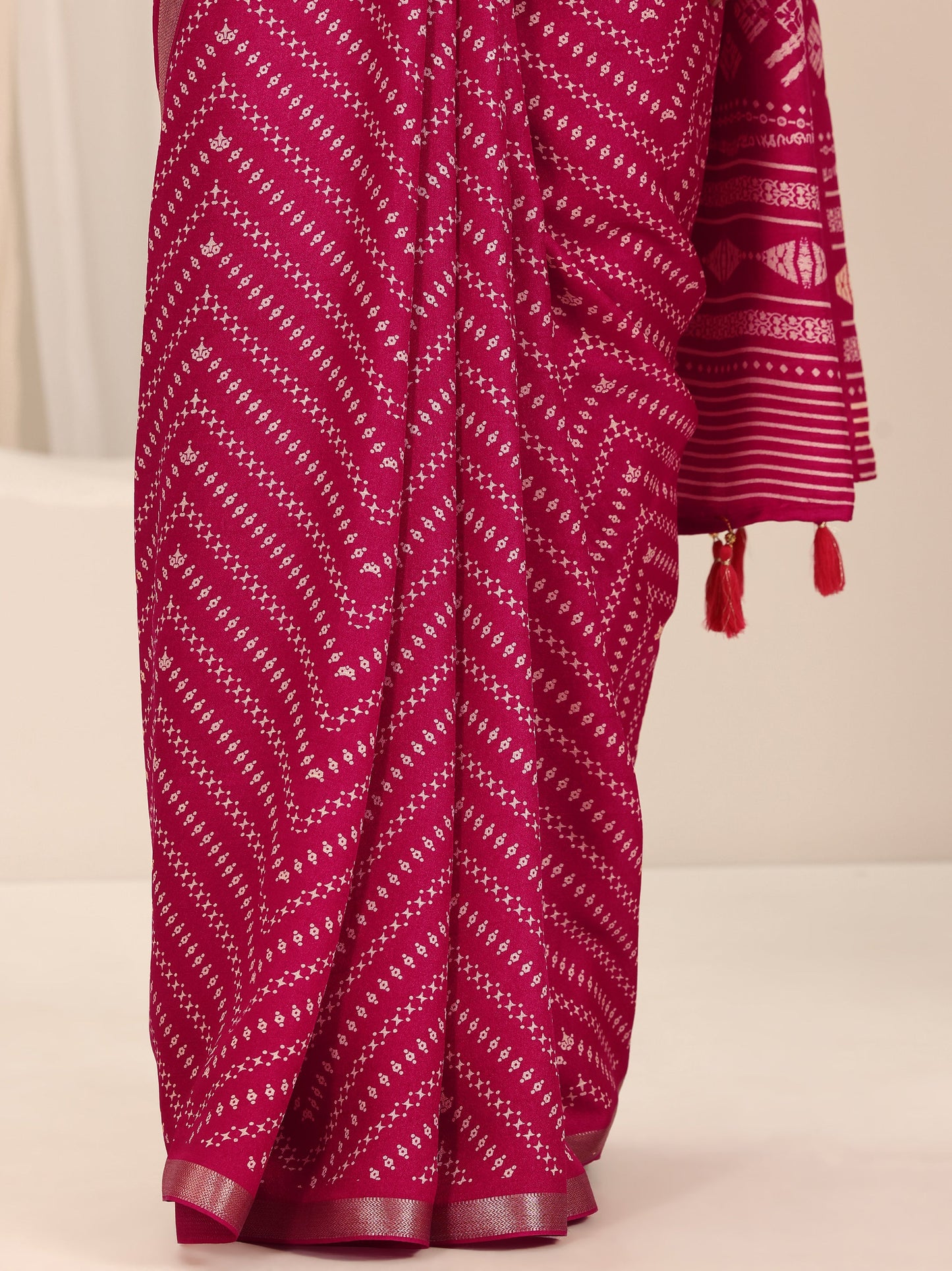 Pink Printed Georgette Saree With Unstitched Blouse Piece