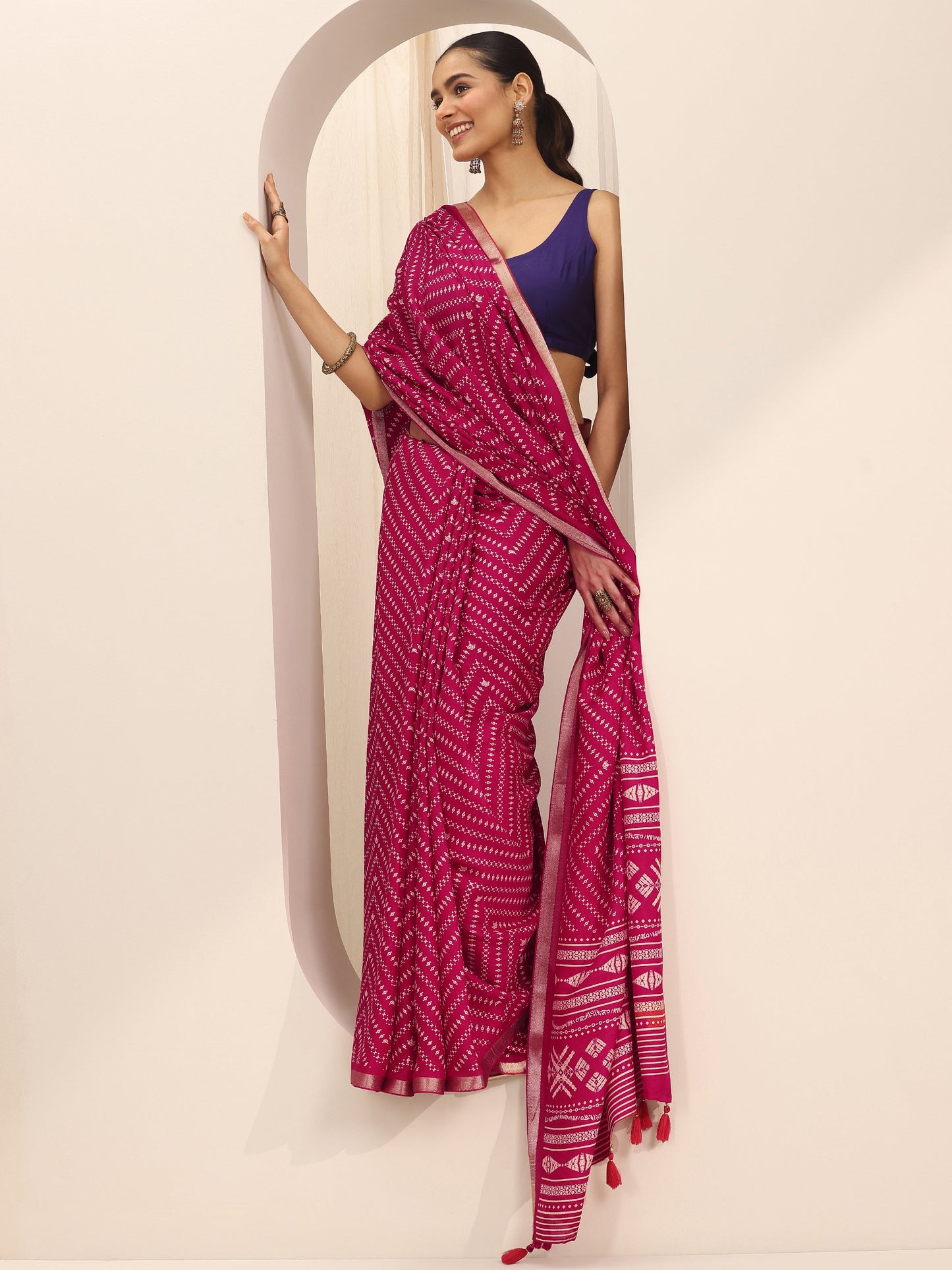 Pink Printed Georgette Saree With Unstitched Blouse Piece