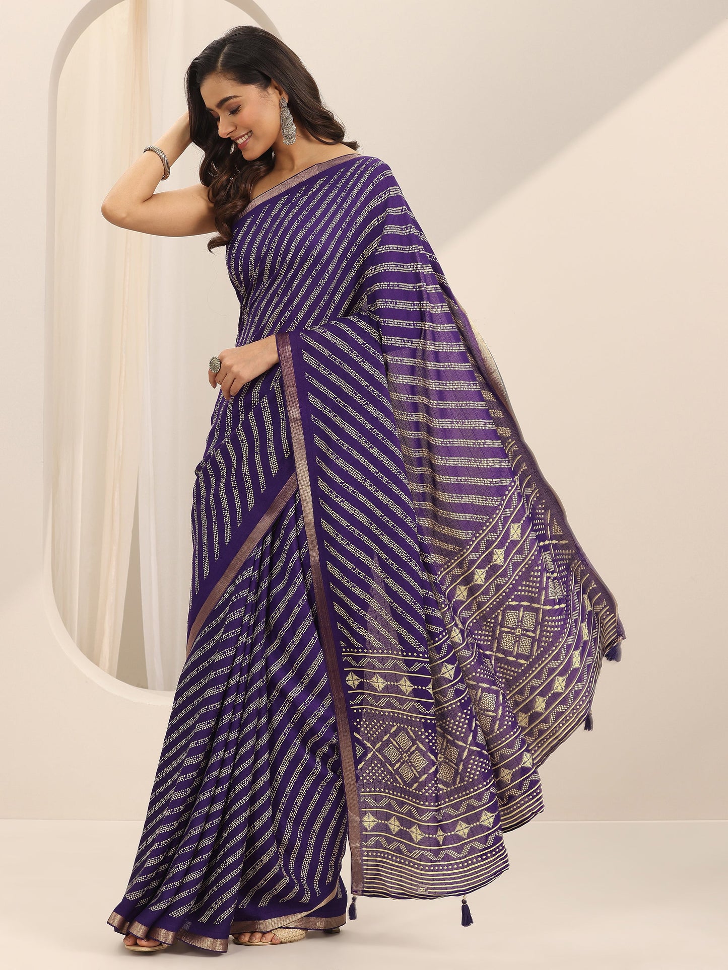 Purple Printed Georgette Saree With Unstitched Blouse Piece