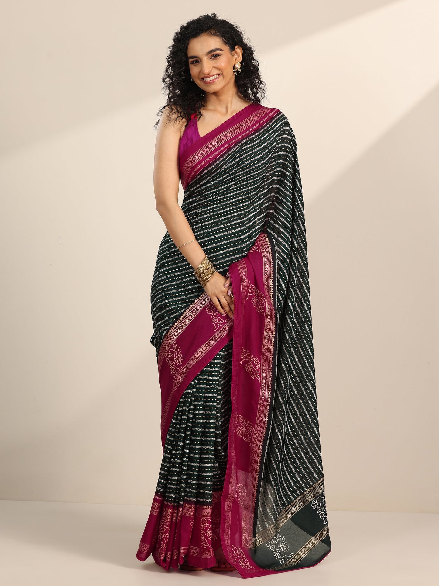 Green Printed Georgette Saree With Unstitched Blouse Piece