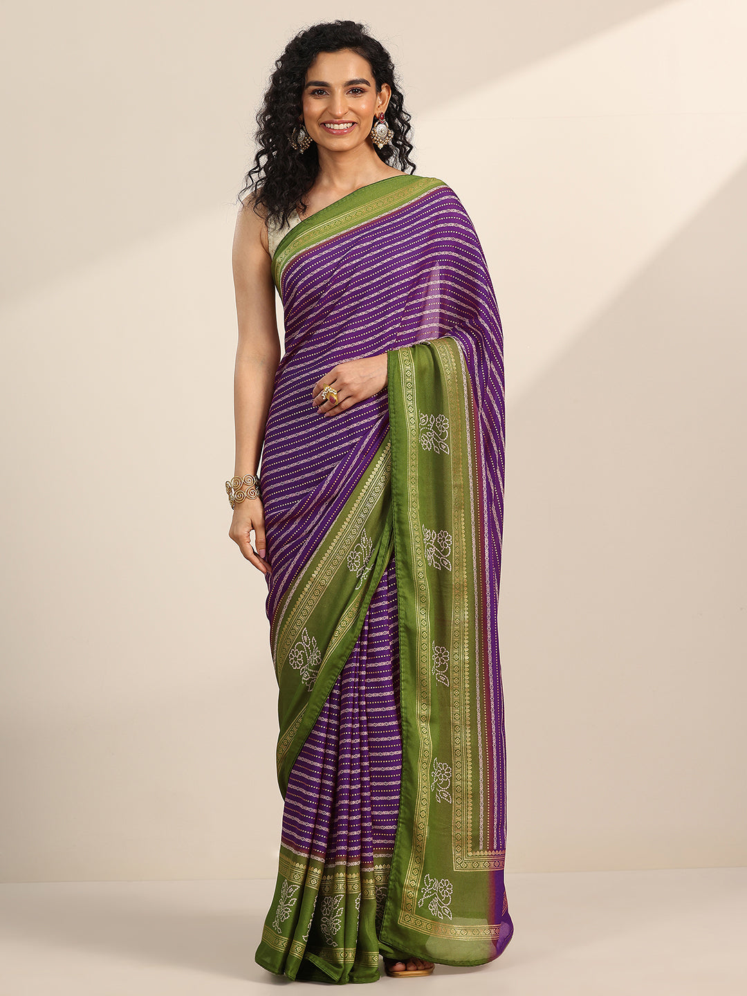 Purple Printed Georgette Saree With Unstitched Blouse Piece