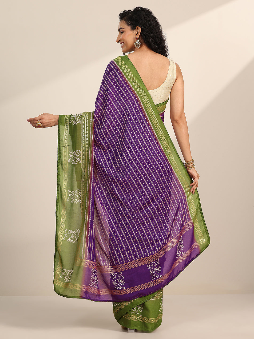 Purple Printed Georgette Saree With Unstitched Blouse Piece