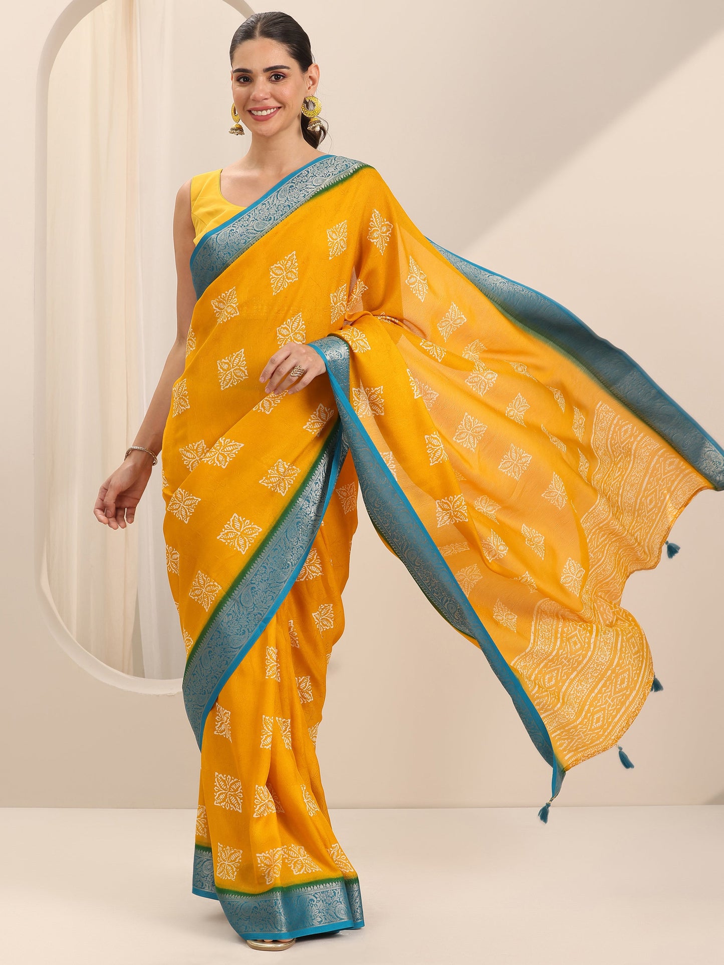 Mustard Printed Georgette Saree With Unstitched Blouse Piece