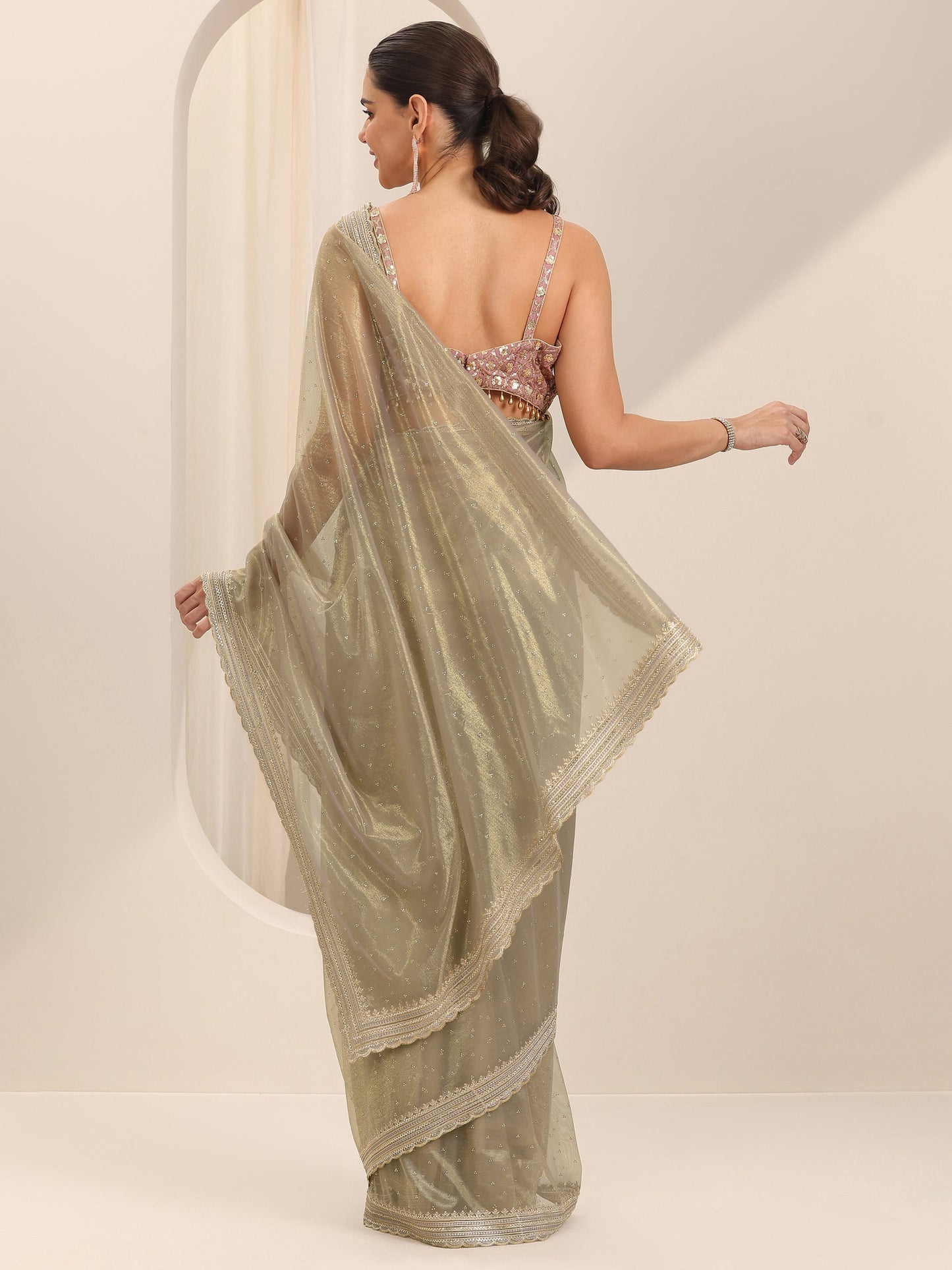 Grey Embroidered Net Silk Saree With Unstitched Blouse Piece