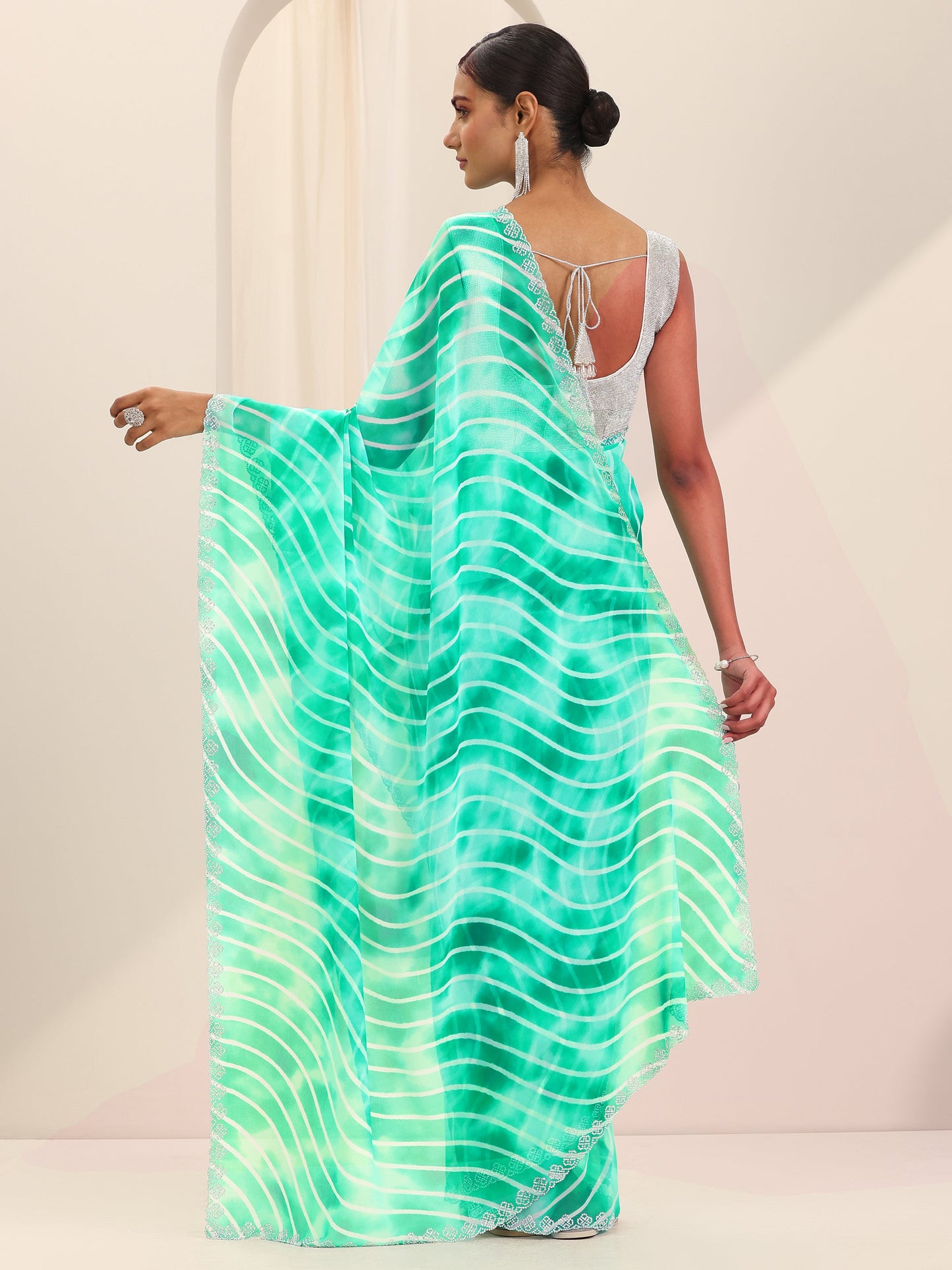 Green Leheriya Printed Georgette Saree With Unstitched Blouse Piece