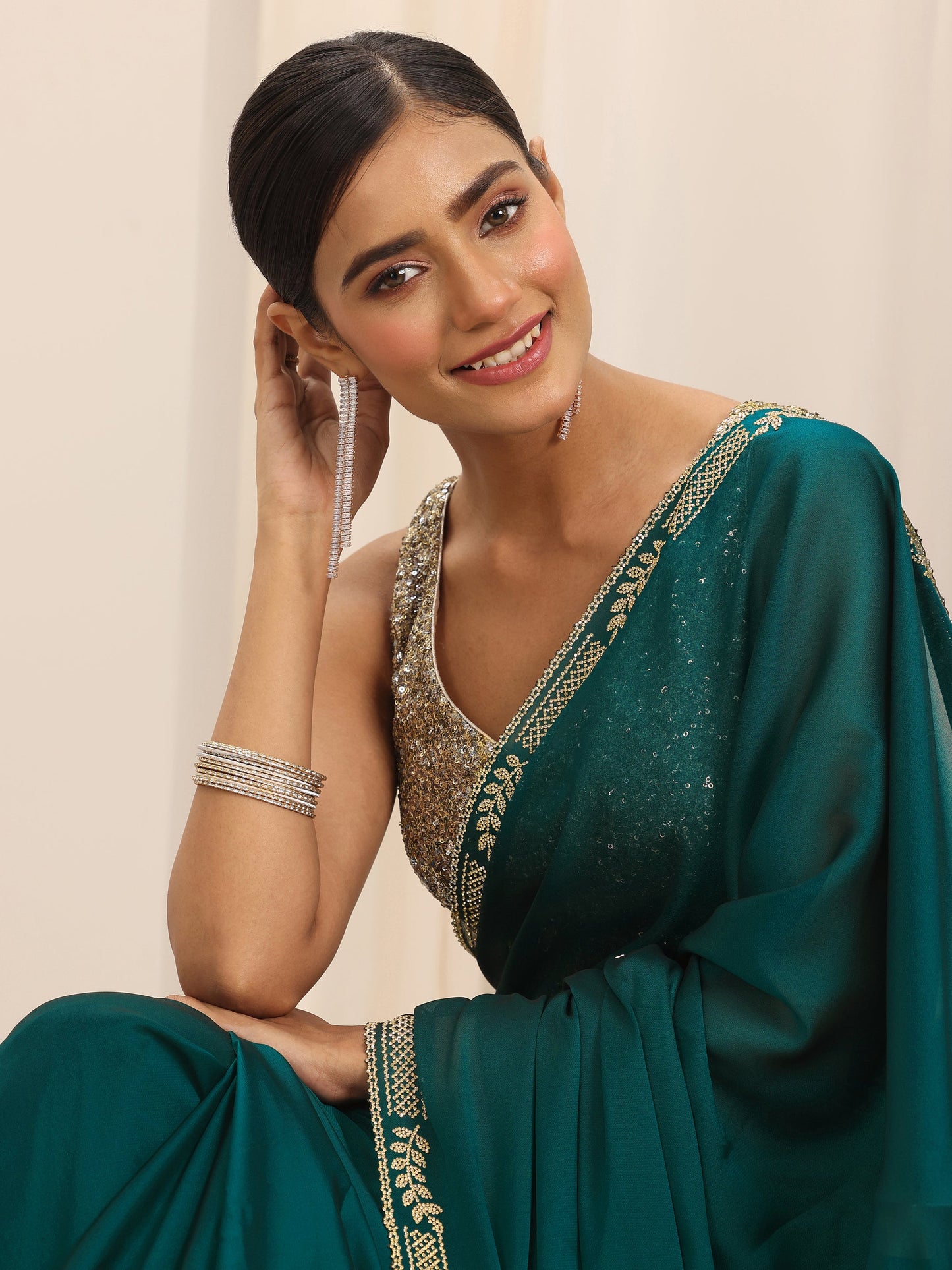 Teal Solid Jimmy Choo Satin Saree With Unstitched Blouse Piece