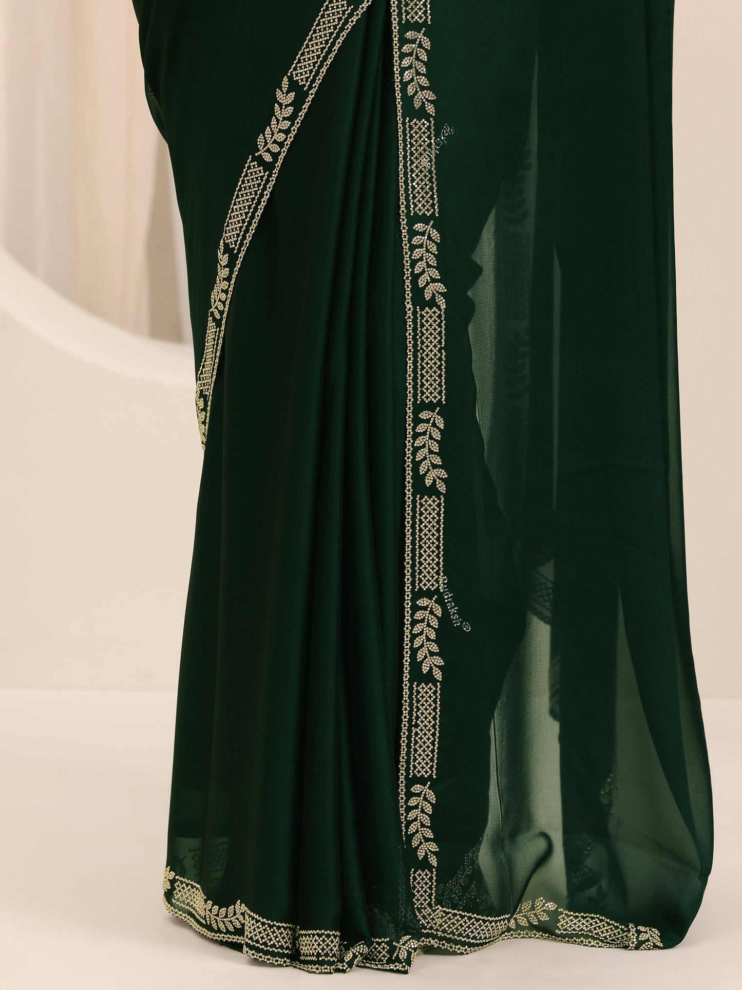 Green Solid Satin Saree With Unstitched Blouse Piece