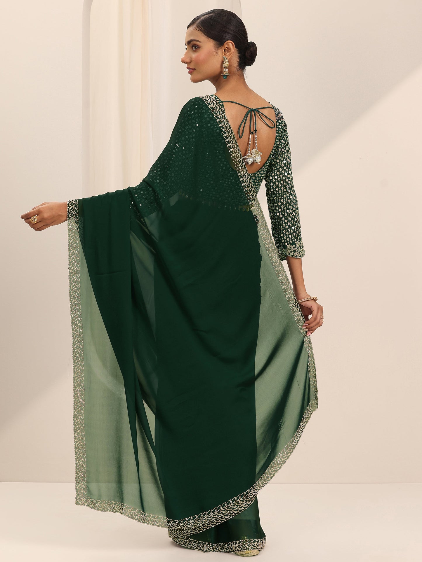 Green Solid Jimmy Choo Satin Saree With Unstitched Blouse Piece