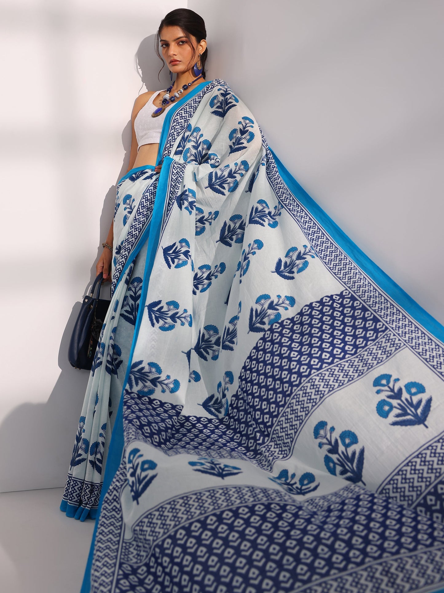 White Printed Cotton Saree With Unstitched Blouse Piece