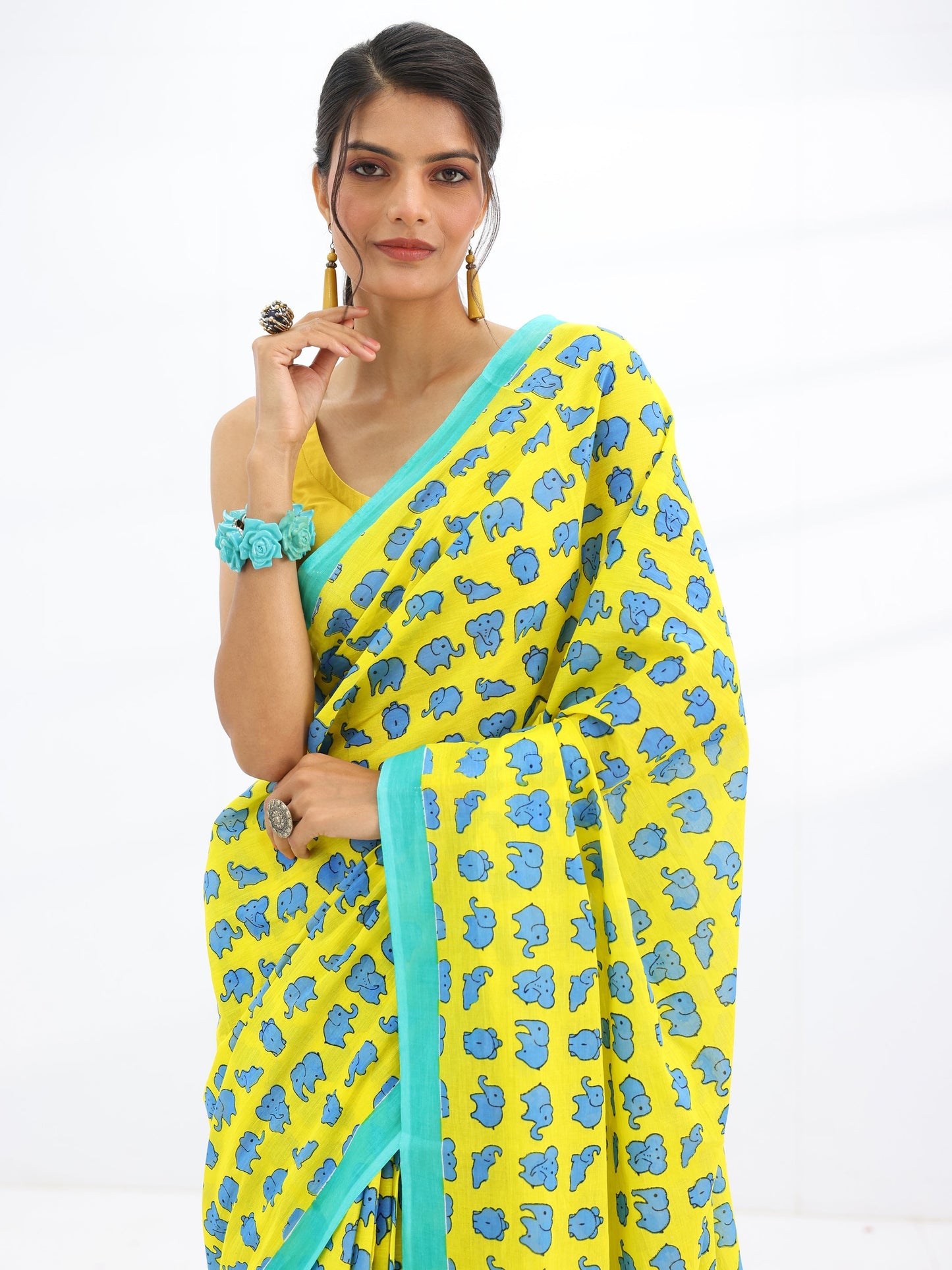 Yellow Printed Cotton Saree With Unstitched Blouse Piece